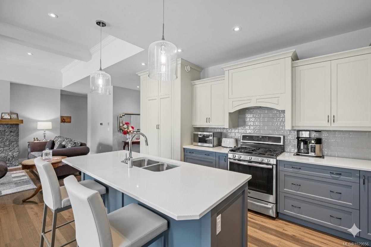 









939


Virginia

Rd,
Coombs,




BC
V0R 1M0

