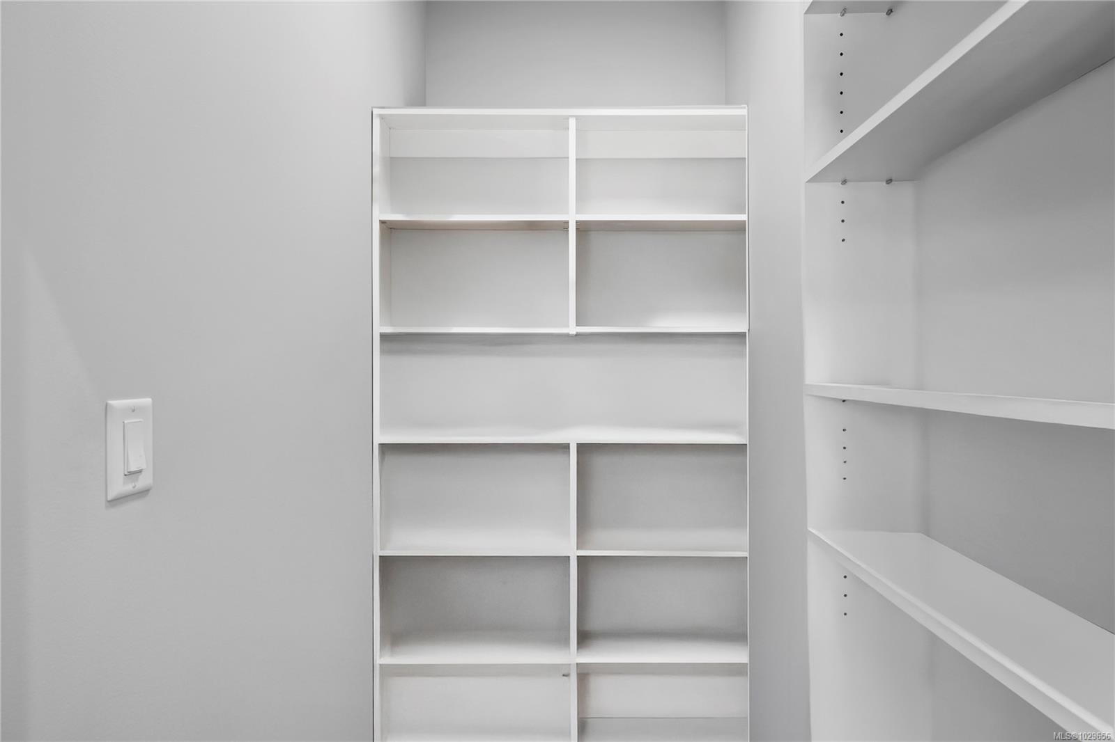 









939


Virginia

Rd,
Coombs,




BC
V0R 1M0

