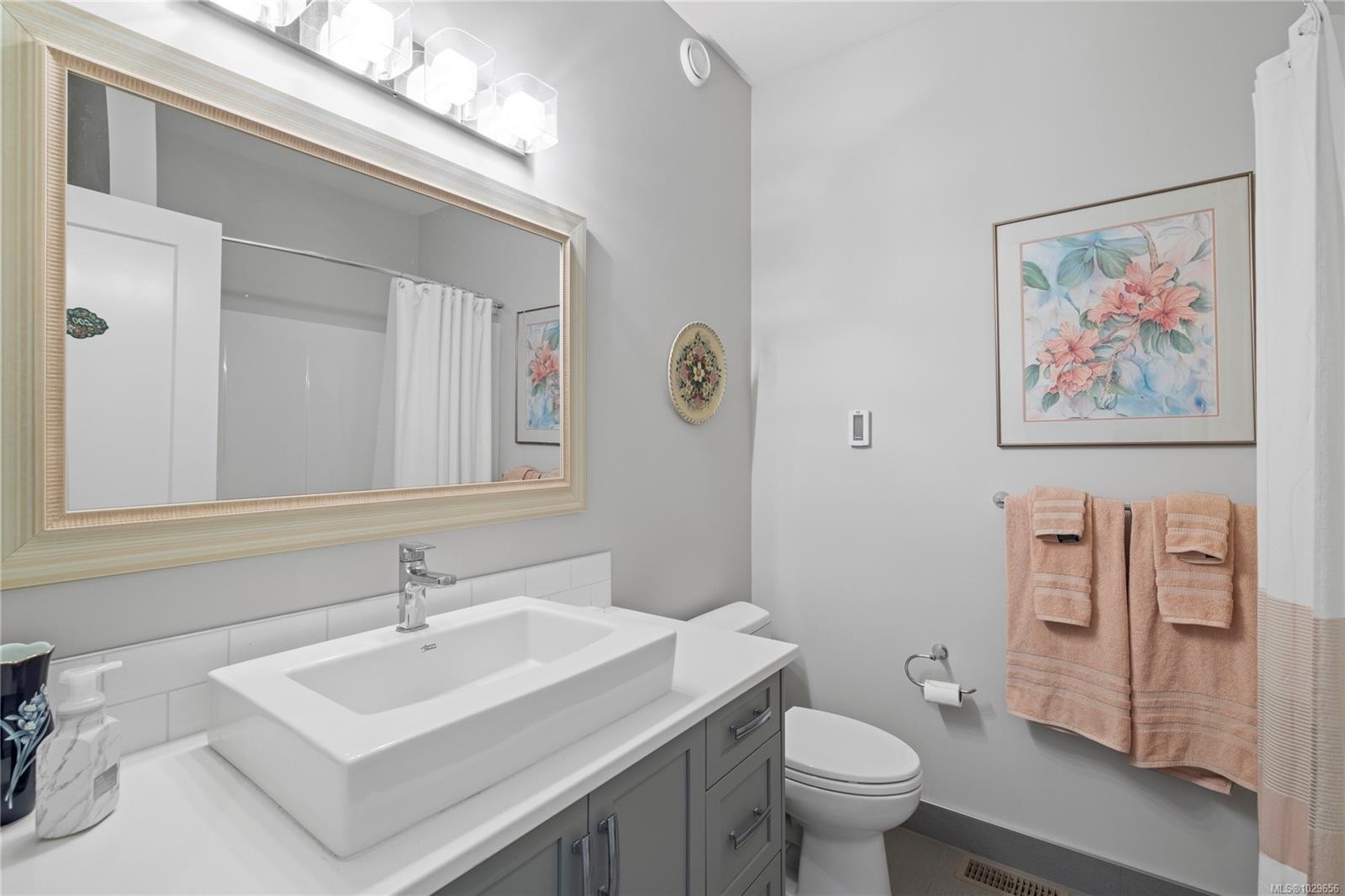 









939


Virginia

Rd,
Coombs,




BC
V0R 1M0

