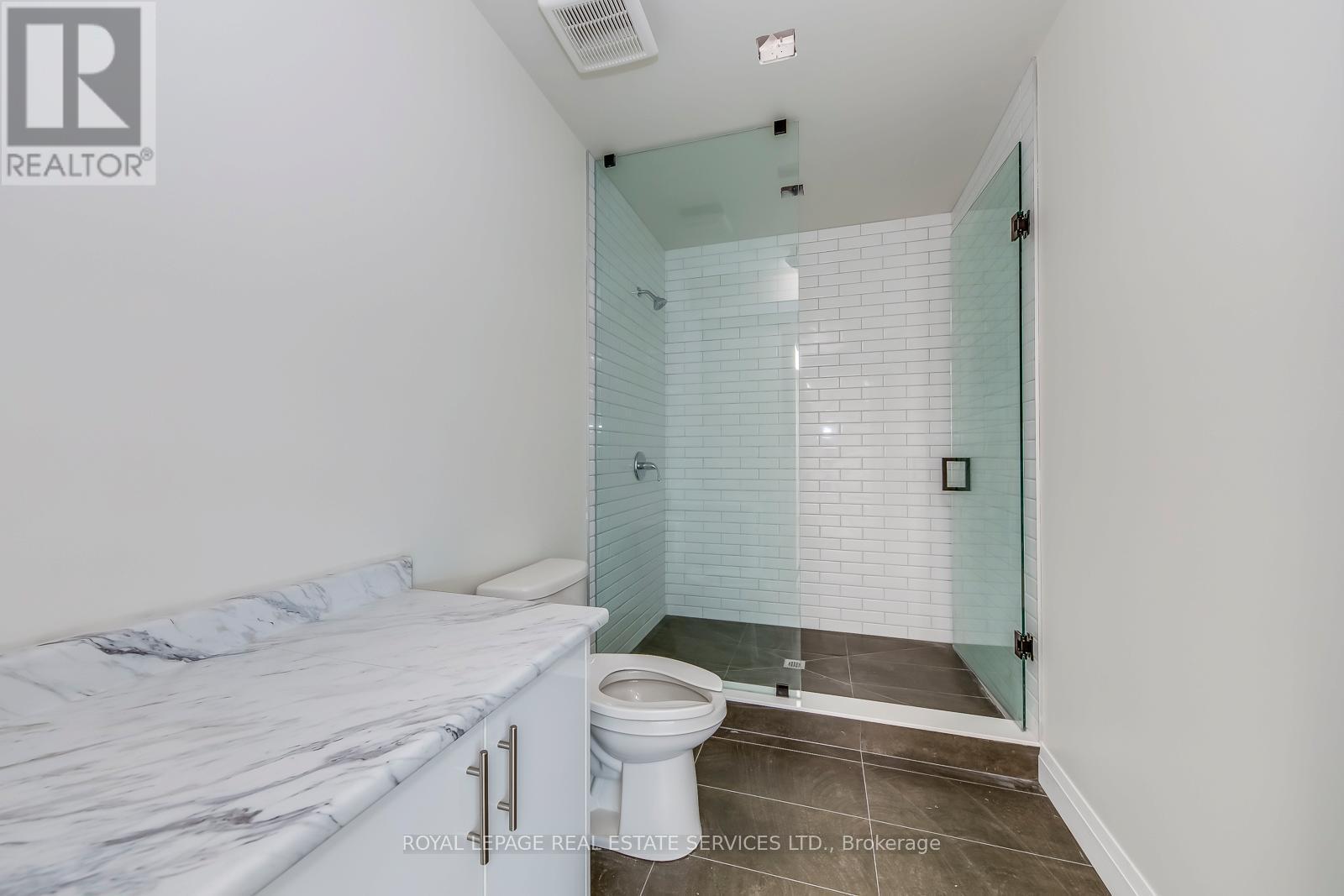 












102 - 401 VICTORIA AVENUE N

,
Hamilton,




Ontario
L8L5G7

