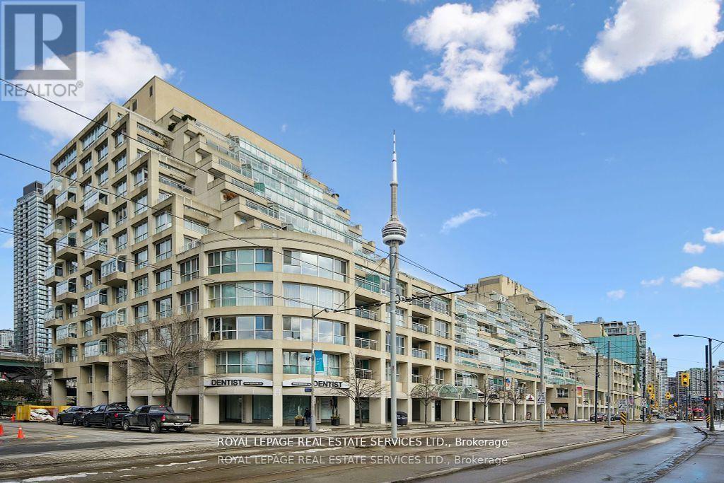 












601 - 480 QUEENS QUAY W

,
Toronto,




Ontario
M5V2Y5

