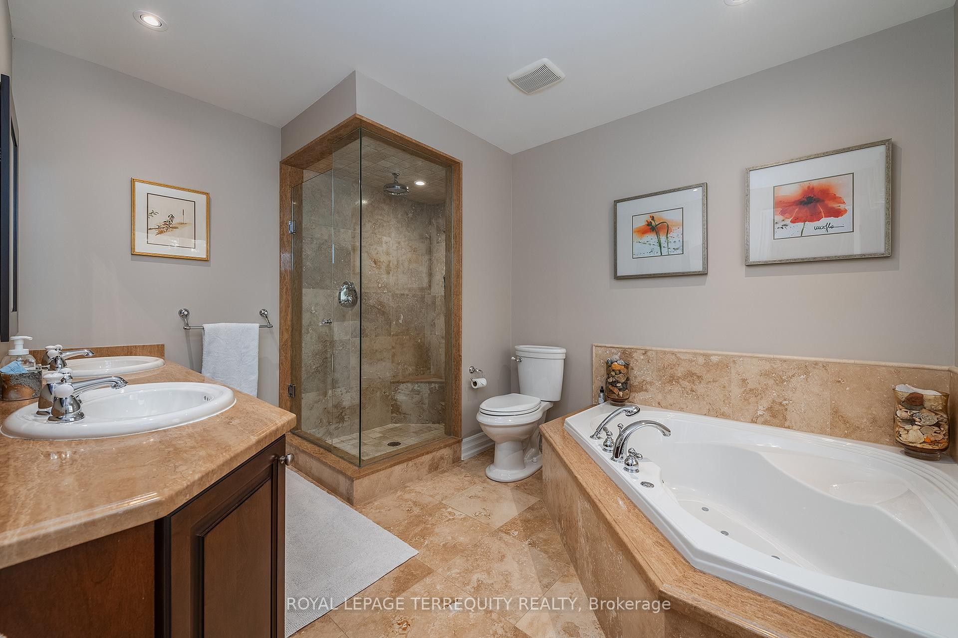 









19


Bannon

Avenue,
Toronto,




ON
M8X 1T6

