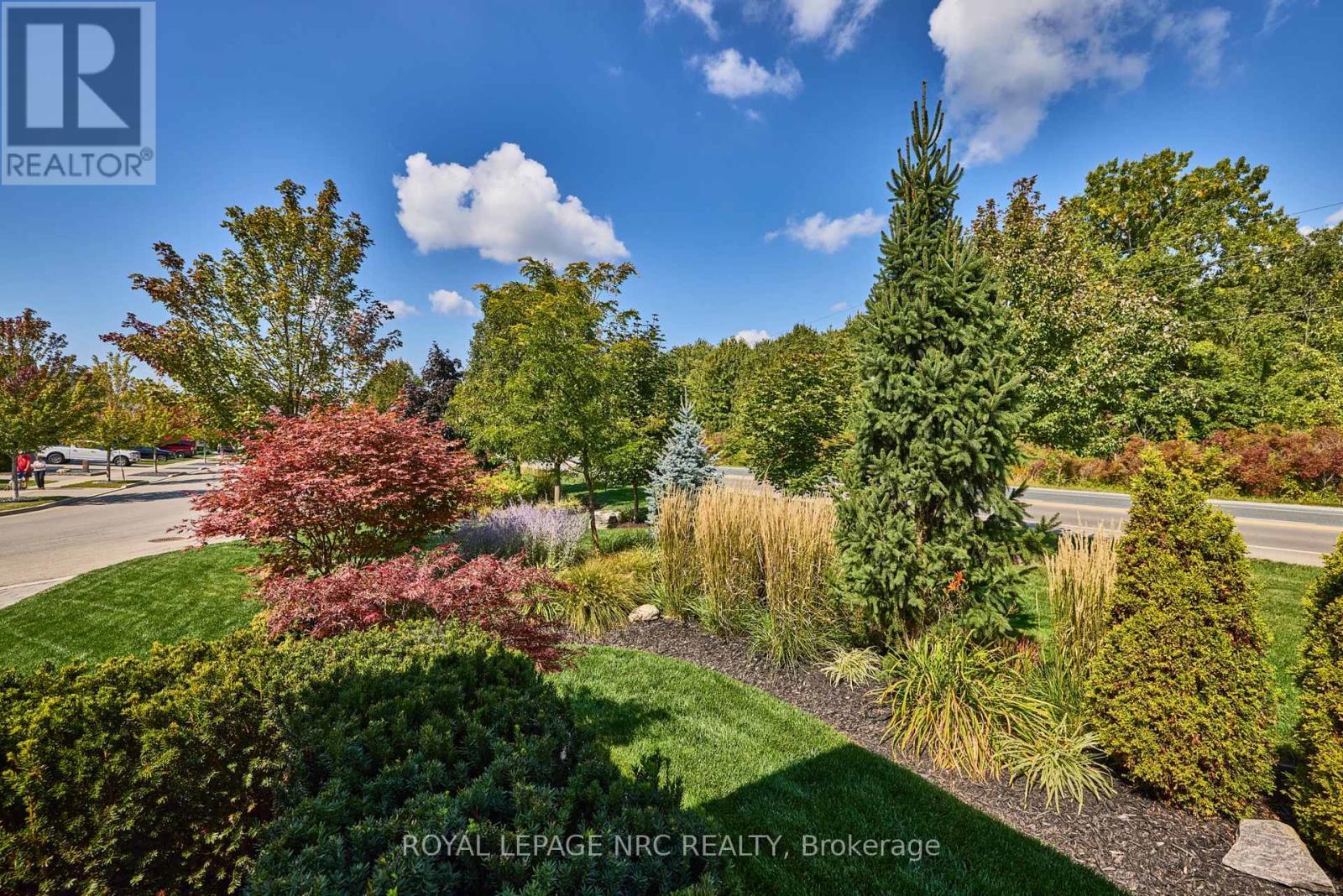 












55 ANDREW LANE

,
Thorold (Hurricane/Merrittville),




Ontario
L2V0E4

