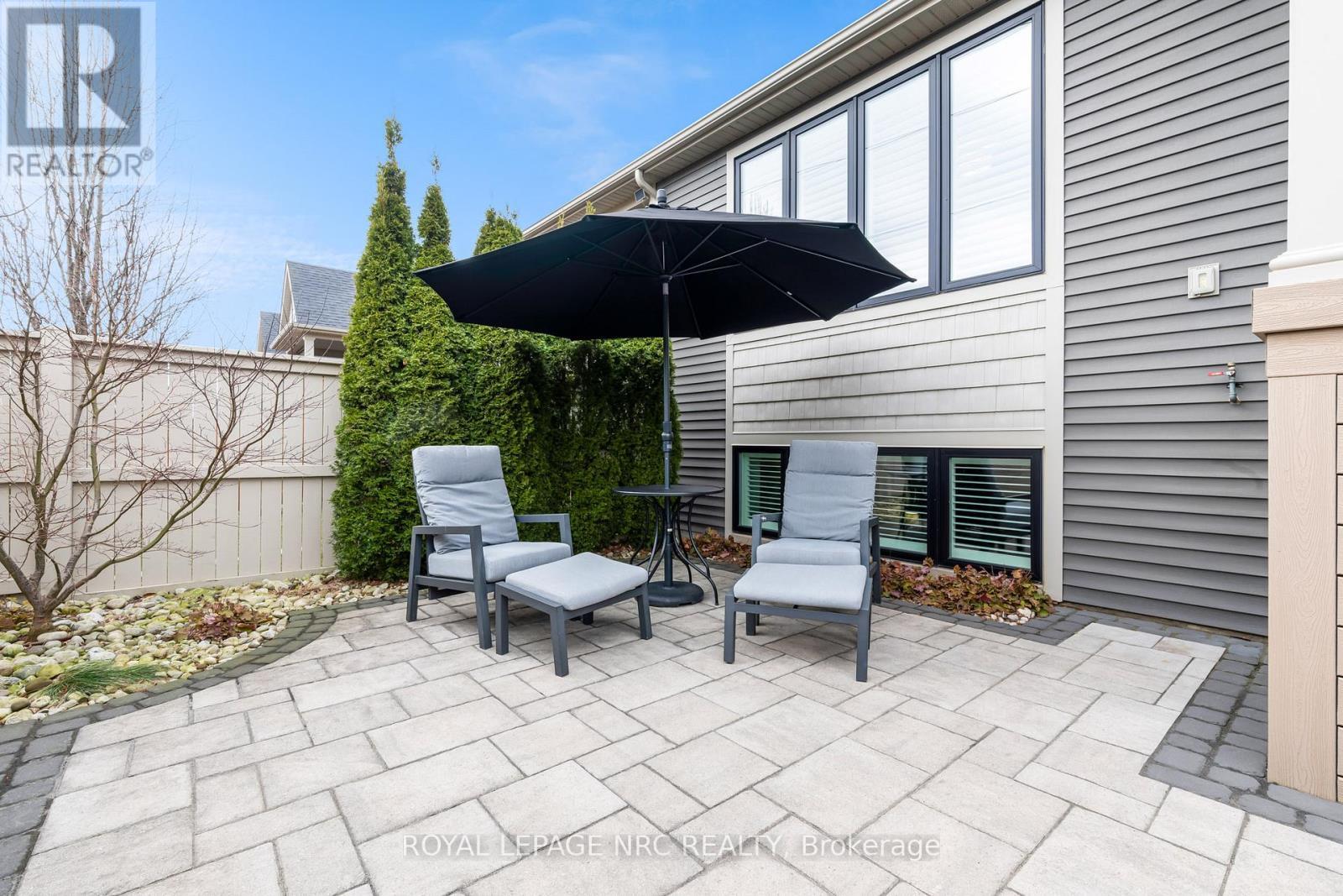 












55 ANDREW LANE

,
Thorold (Hurricane/Merrittville),




Ontario
L2V0E4

