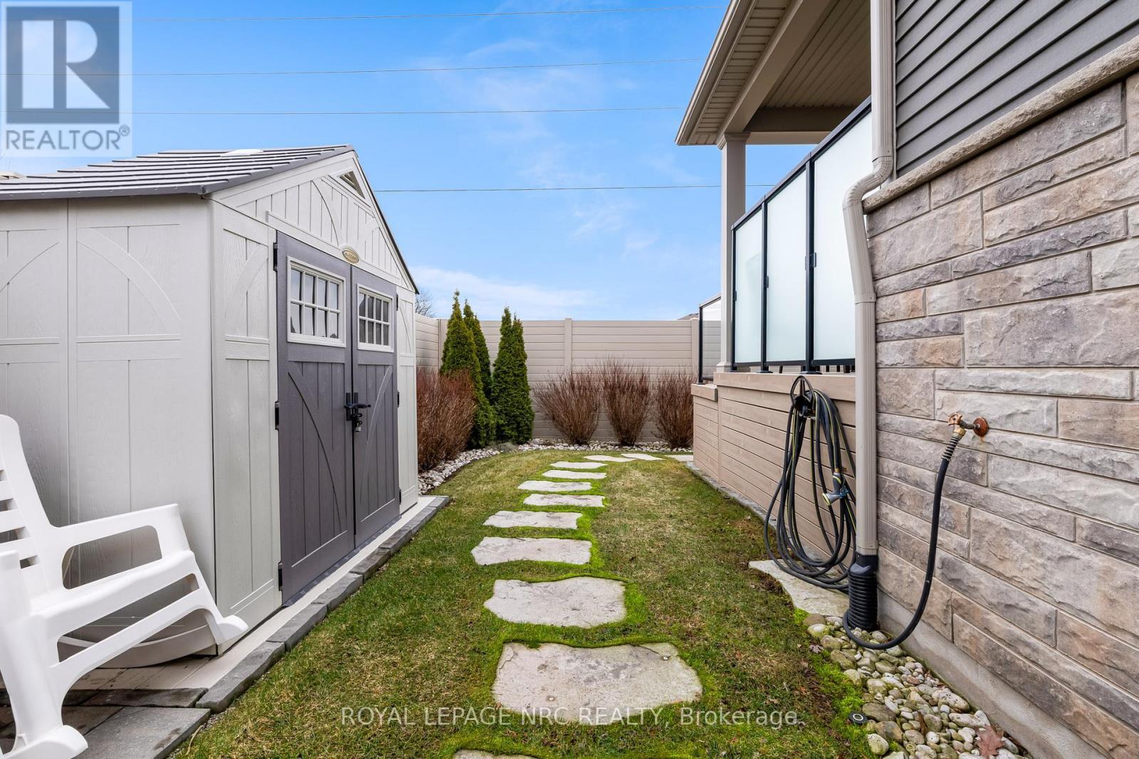 












55 ANDREW LANE

,
Thorold (Hurricane/Merrittville),




Ontario
L2V0E4

