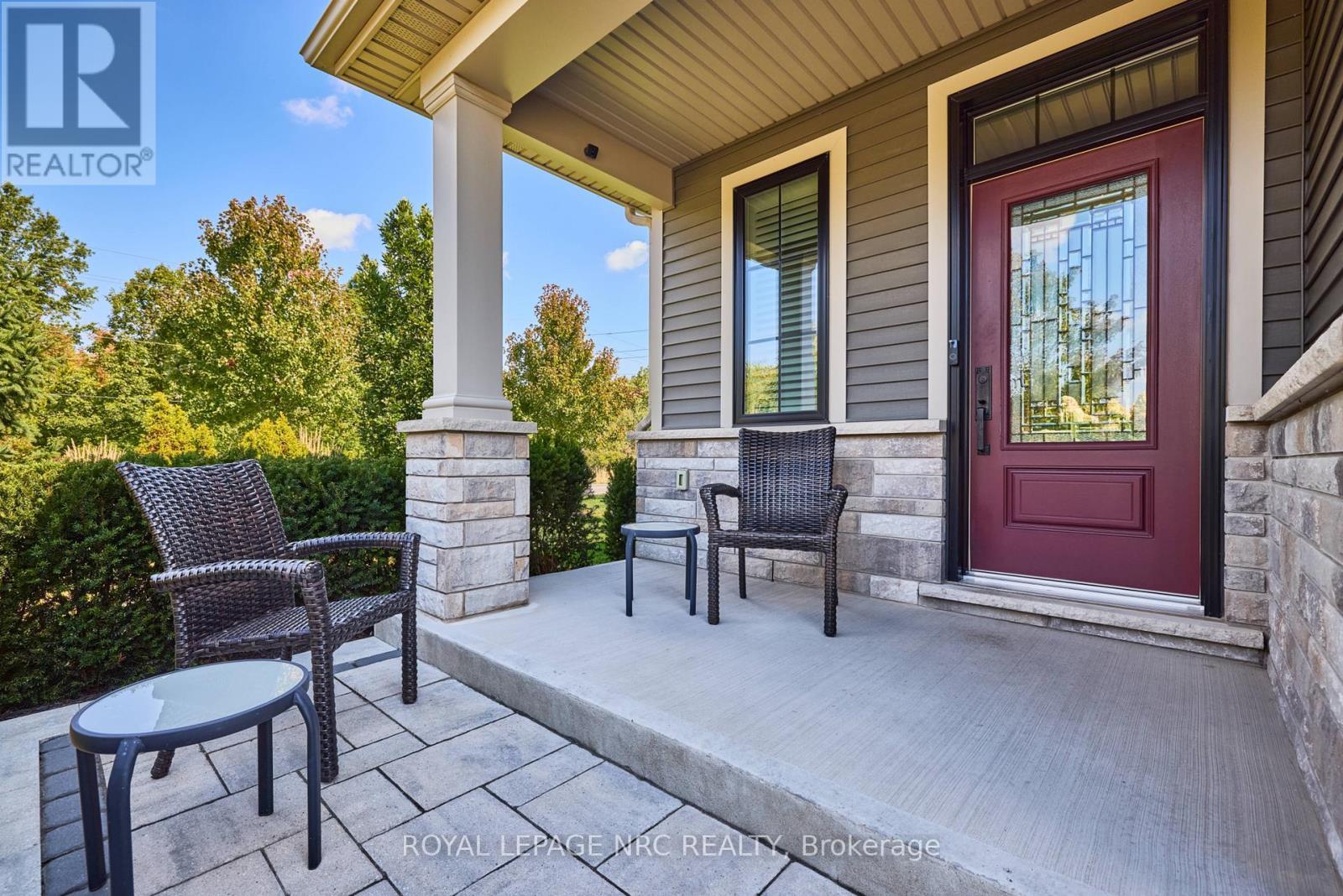 












55 ANDREW LANE

,
Thorold (Hurricane/Merrittville),




Ontario
L2V0E4

