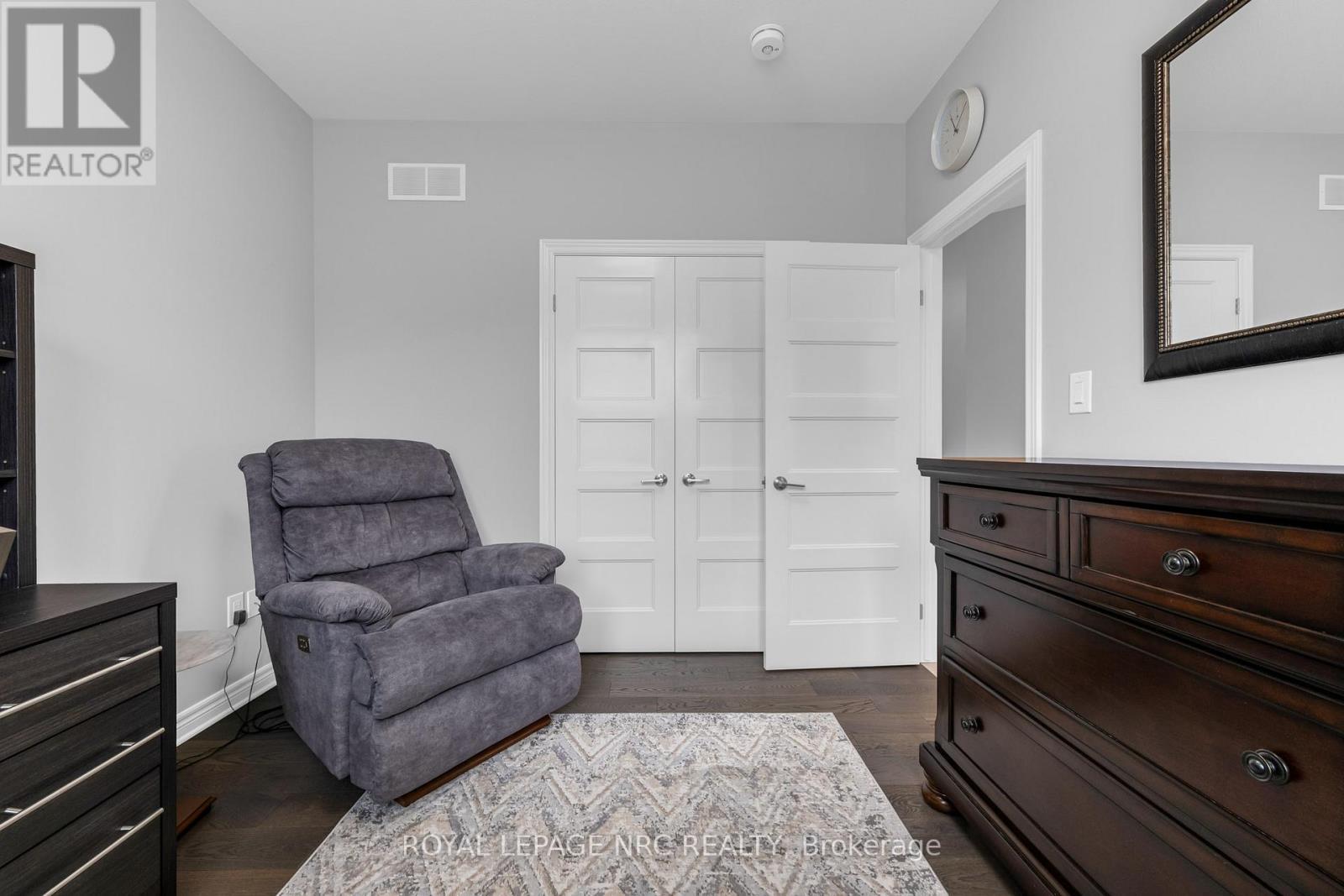 












55 ANDREW LANE

,
Thorold (Hurricane/Merrittville),




Ontario
L2V0E4

