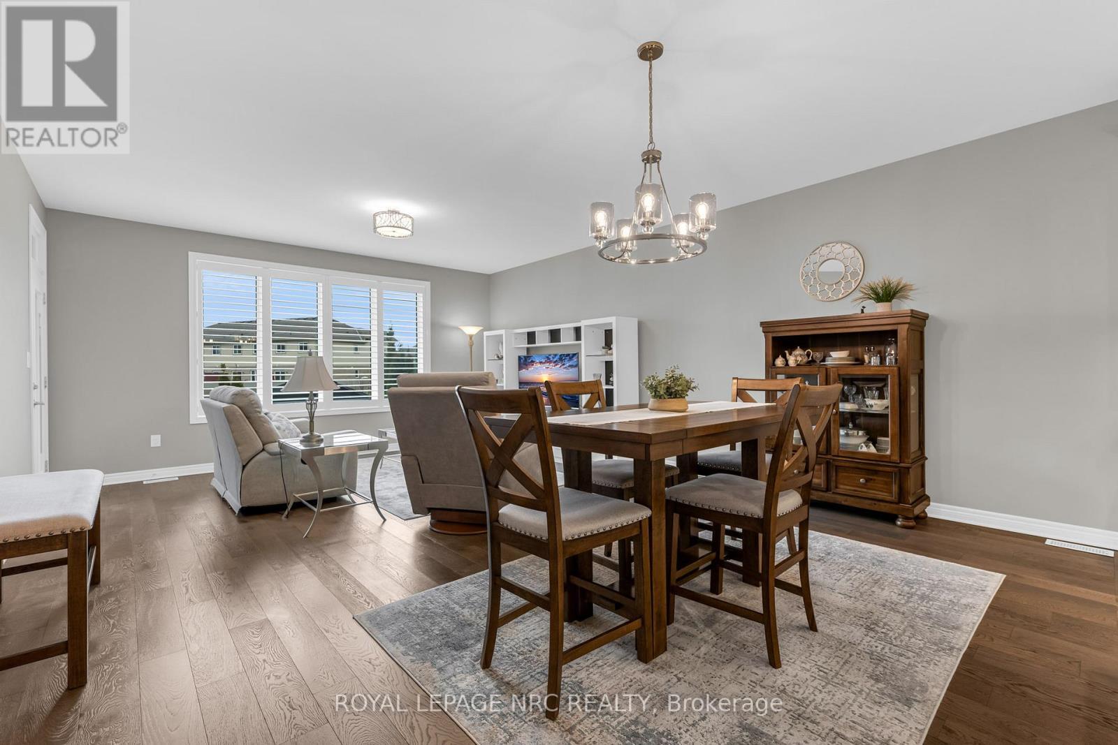 












55 ANDREW LANE

,
Thorold (Hurricane/Merrittville),




Ontario
L2V0E4

