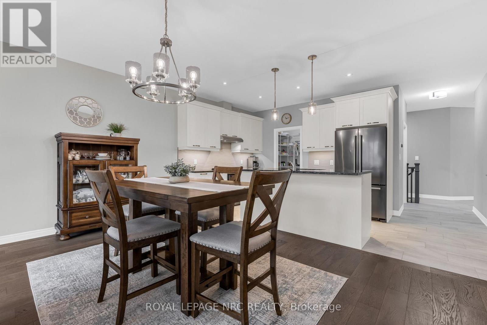 












55 ANDREW LANE

,
Thorold (Hurricane/Merrittville),




Ontario
L2V0E4

