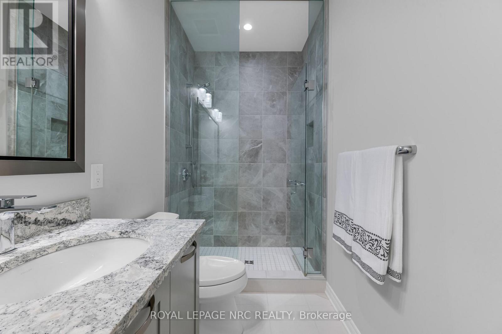 












55 ANDREW LANE

,
Thorold (Hurricane/Merrittville),




Ontario
L2V0E4

