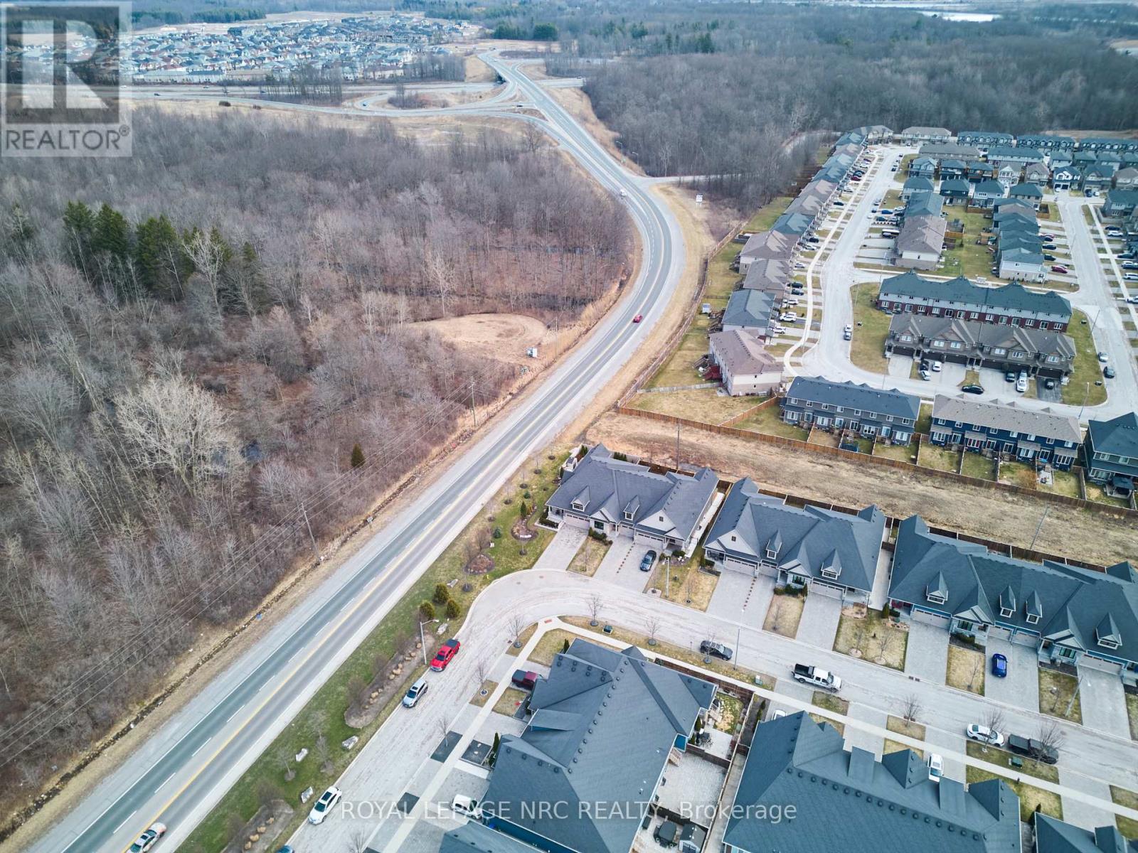 












55 ANDREW LANE

,
Thorold (Hurricane/Merrittville),




Ontario
L2V0E4

