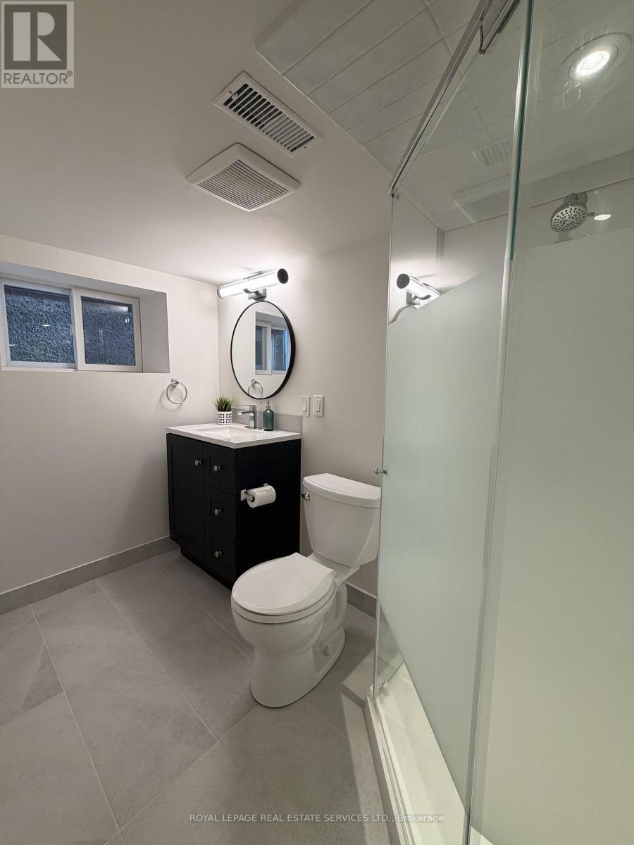 












BASEMENT - 71 VERNON STREET

,
Toronto,




Ontario
M6P1S9

