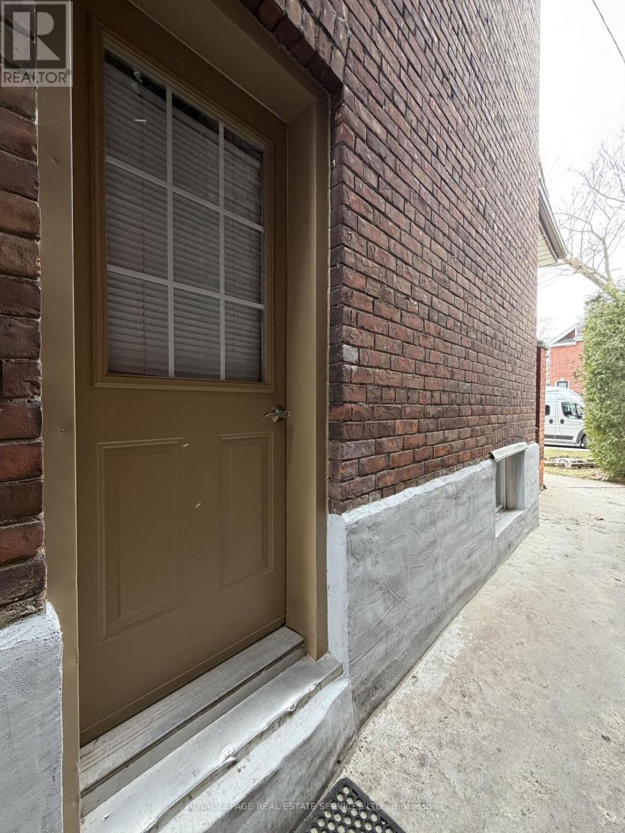 












BASEMENT - 71 VERNON STREET

,
Toronto,




Ontario
M6P1S9

