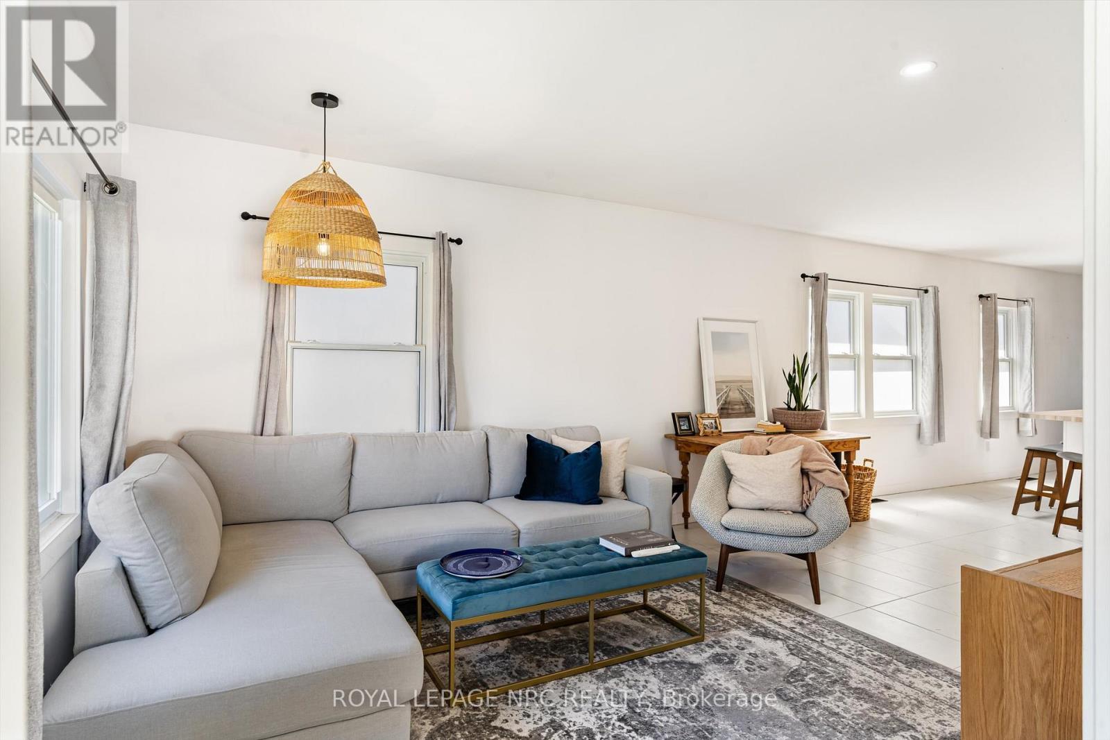 












37 LOCK STREET

,
St. Catharines (Port Dalhousie),




Ontario
L2N5B8

