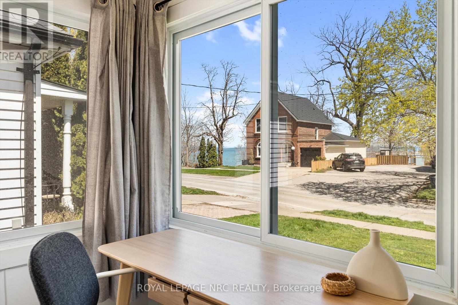 












37 LOCK STREET

,
St. Catharines (Port Dalhousie),




Ontario
L2N5B8

