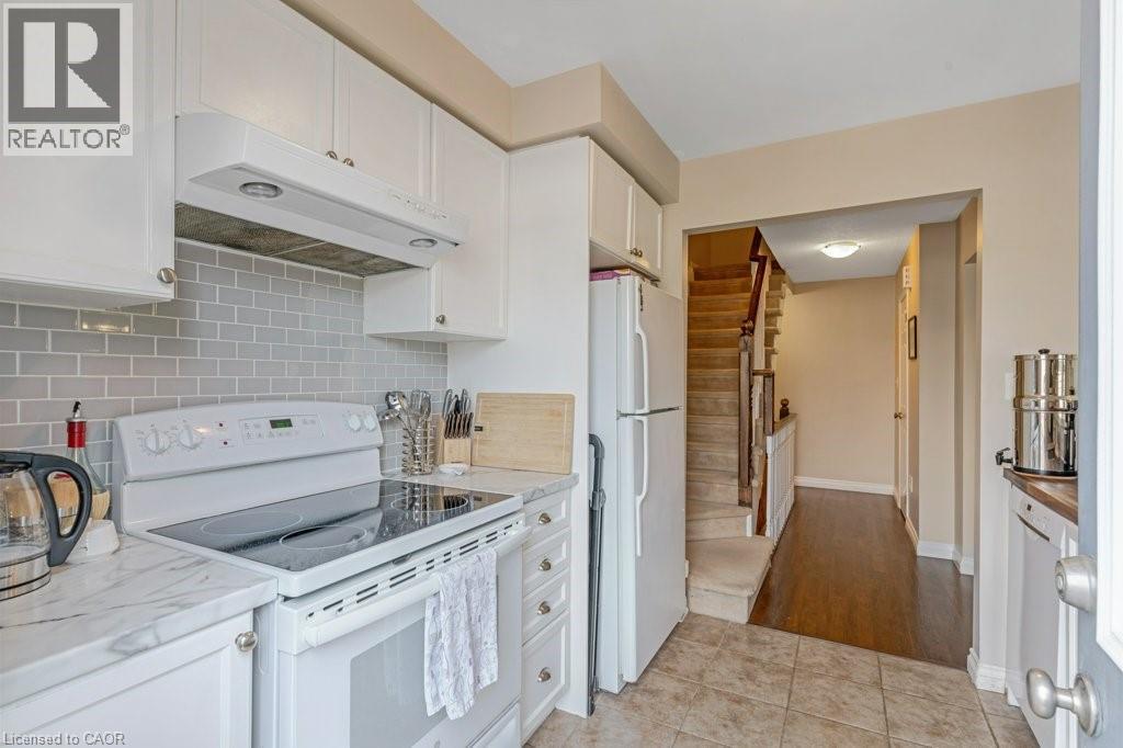 












71 GARTH MASSEY Drive Unit# 71

,
Cambridge,




Ontario
N1T2G8

