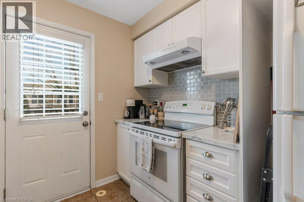 












71 GARTH MASSEY Drive Unit# 71

,
Cambridge,




Ontario
N1T2G8

