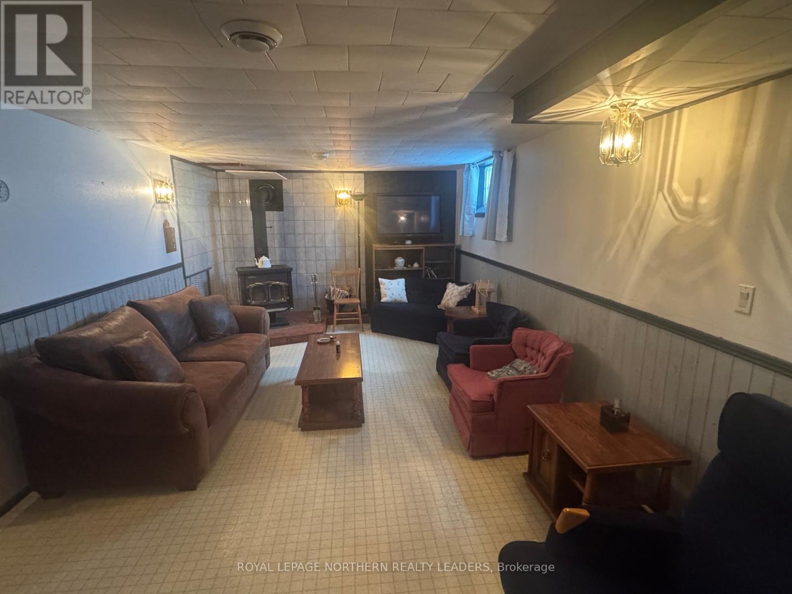 












47 DOYON ST FAUQUIER

,
Kapuskasing,




Ontario
P0L1G0

