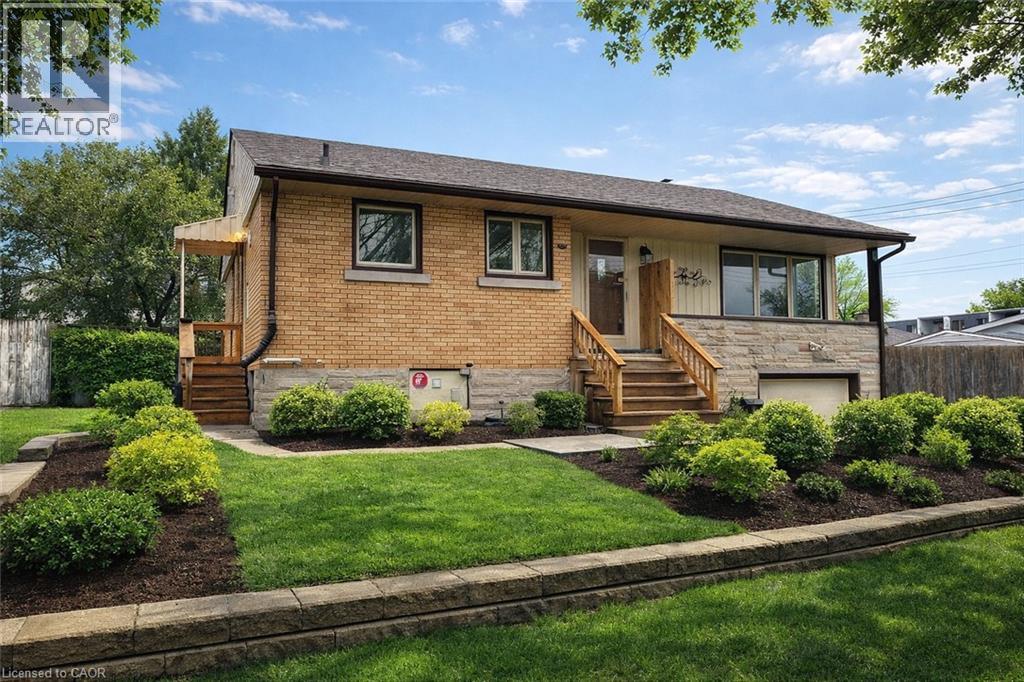 












148 SIEBERT Avenue Unit# Lower

,
Kitchener,




Ontario
N2C2A8

