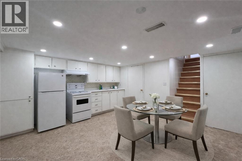 












148 SIEBERT Avenue Unit# Lower

,
Kitchener,




Ontario
N2C2A8

