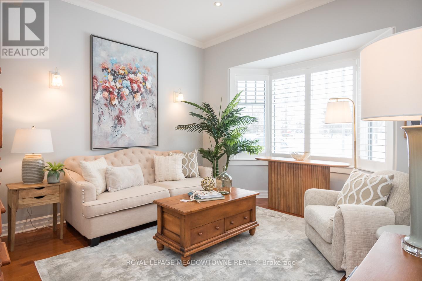 












1592 FRENCH GARDEN

,
Milton,




Ontario
L9T5M4

