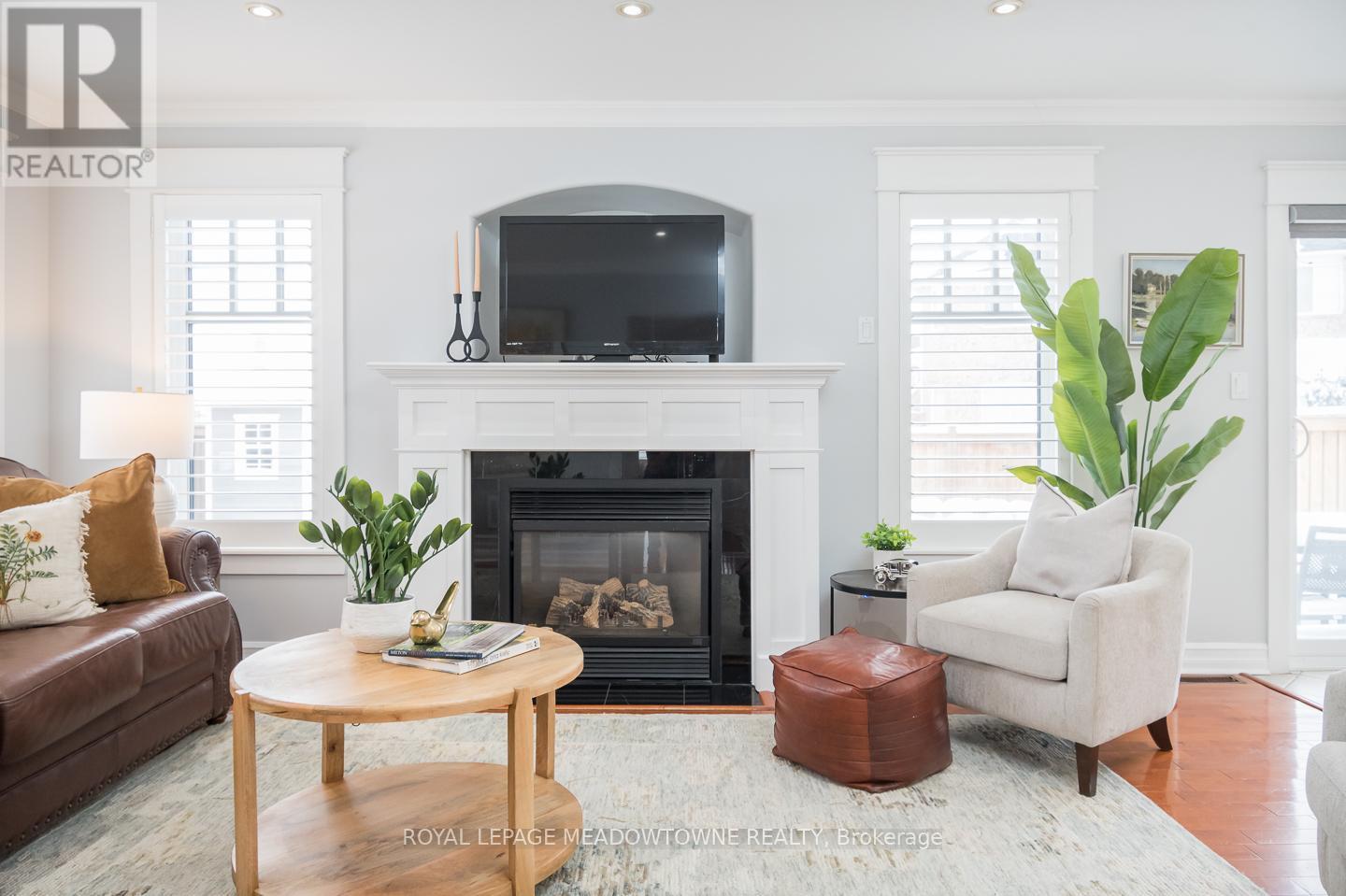 












1592 FRENCH GARDEN

,
Milton,




Ontario
L9T5M4

