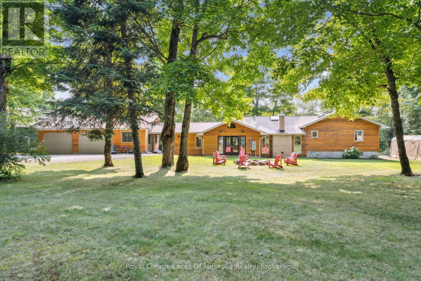 












1319 WOLF CIRCLE

,
Algonquin Highlands (Sherborne),




Ontario
P0A1E0

