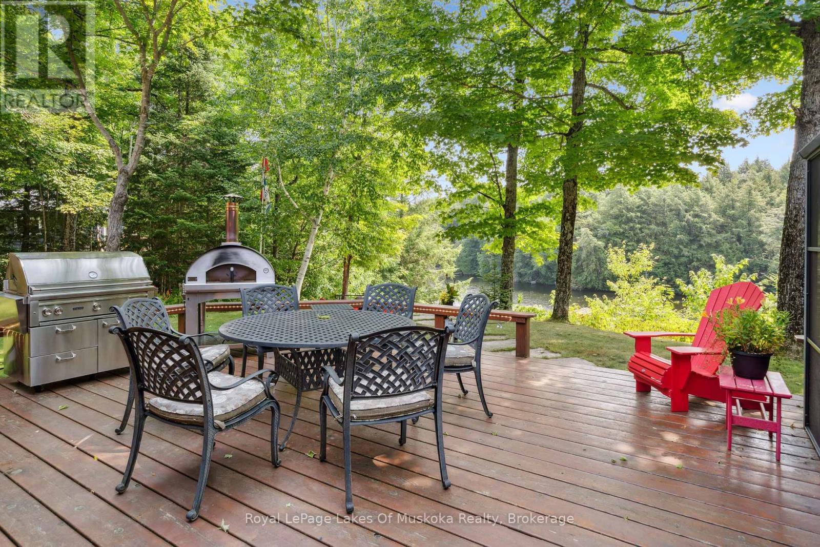 












1319 WOLF CIRCLE

,
Algonquin Highlands (Sherborne),




Ontario
P0A1E0

