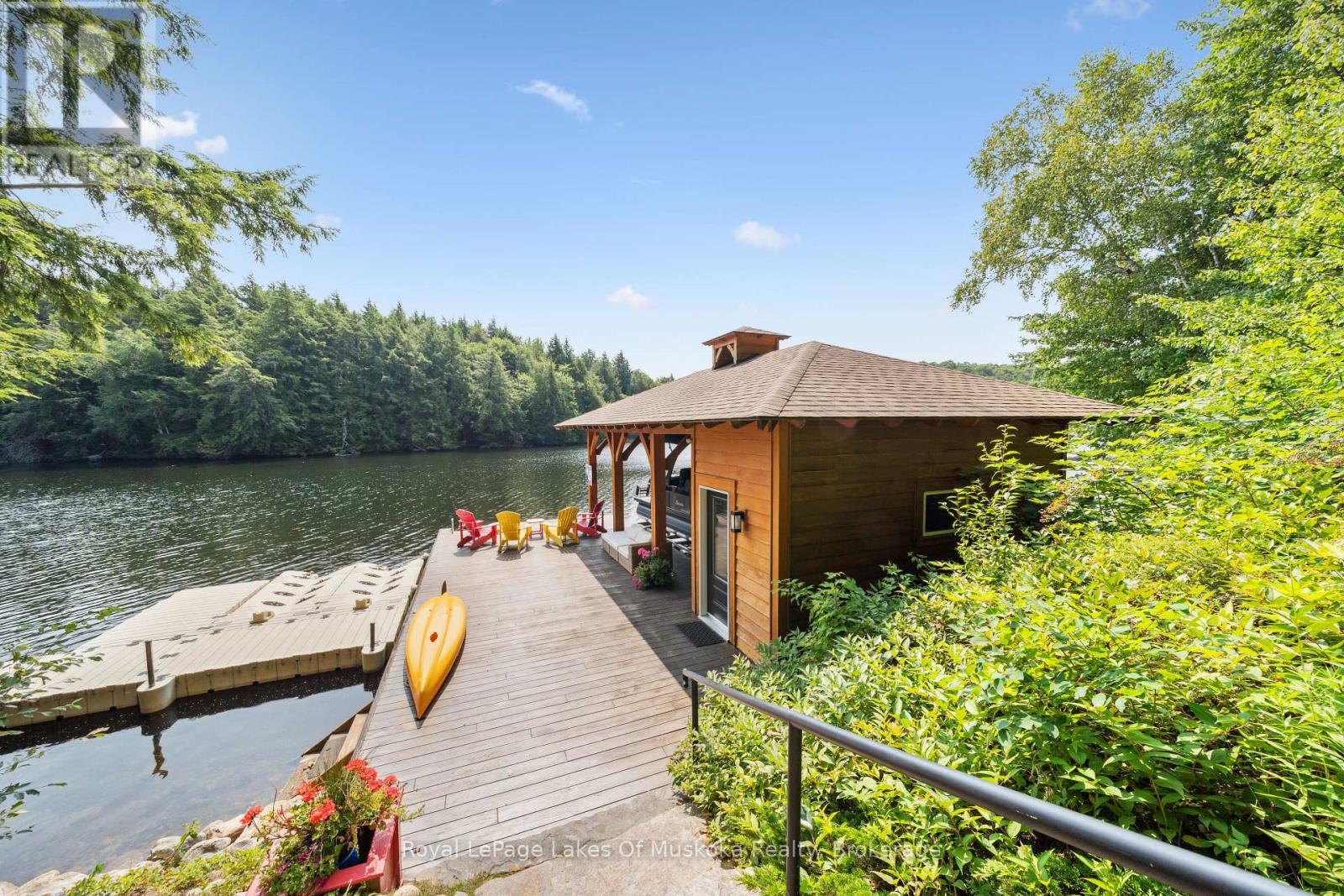 












1319 WOLF CIRCLE

,
Algonquin Highlands (Sherborne),




Ontario
P0A1E0

