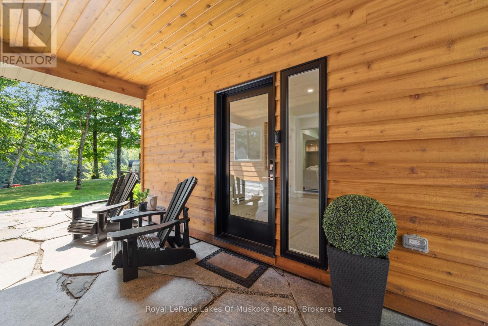












1319 WOLF CIRCLE

,
Algonquin Highlands (Sherborne),




Ontario
P0A1E0


