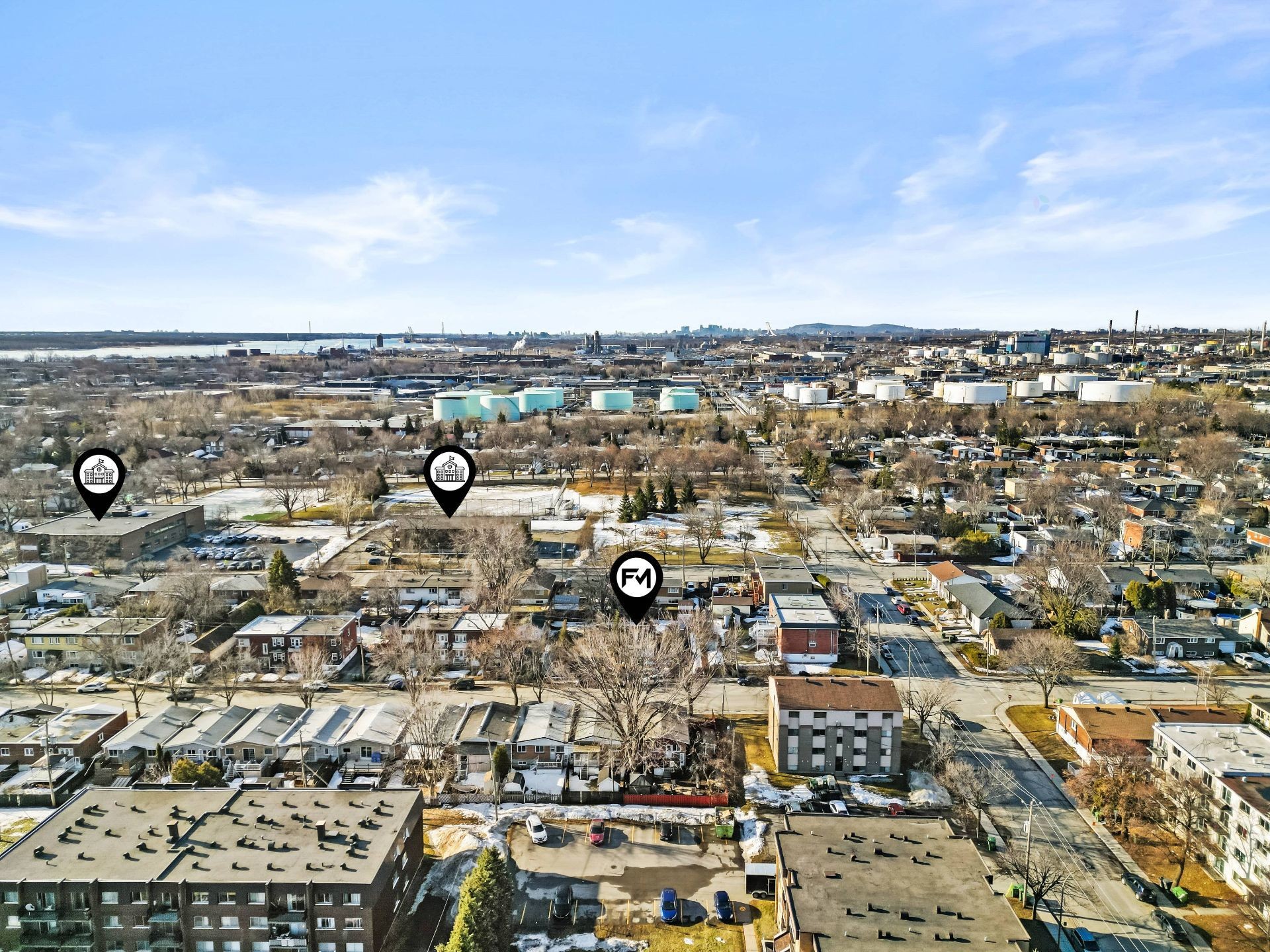 









1710Z


9e Avenue

,
Montréal (Rivière-des-Prairies/Pointe-aux-Trembles),




QC
H1B4E5

