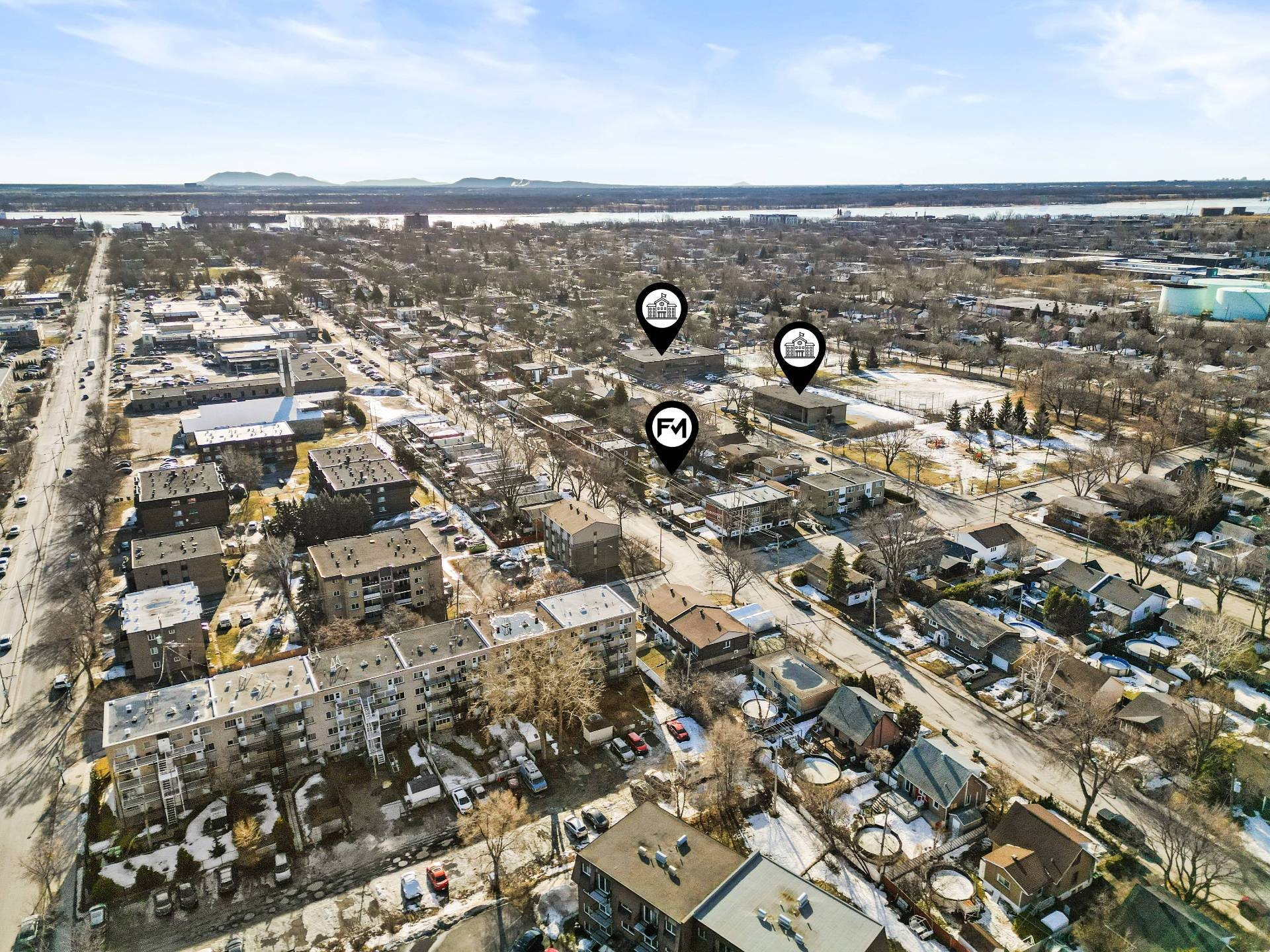 









1710Z


9e Avenue

,
Montréal (Rivière-des-Prairies/Pointe-aux-Trembles),




QC
H1B4E5

