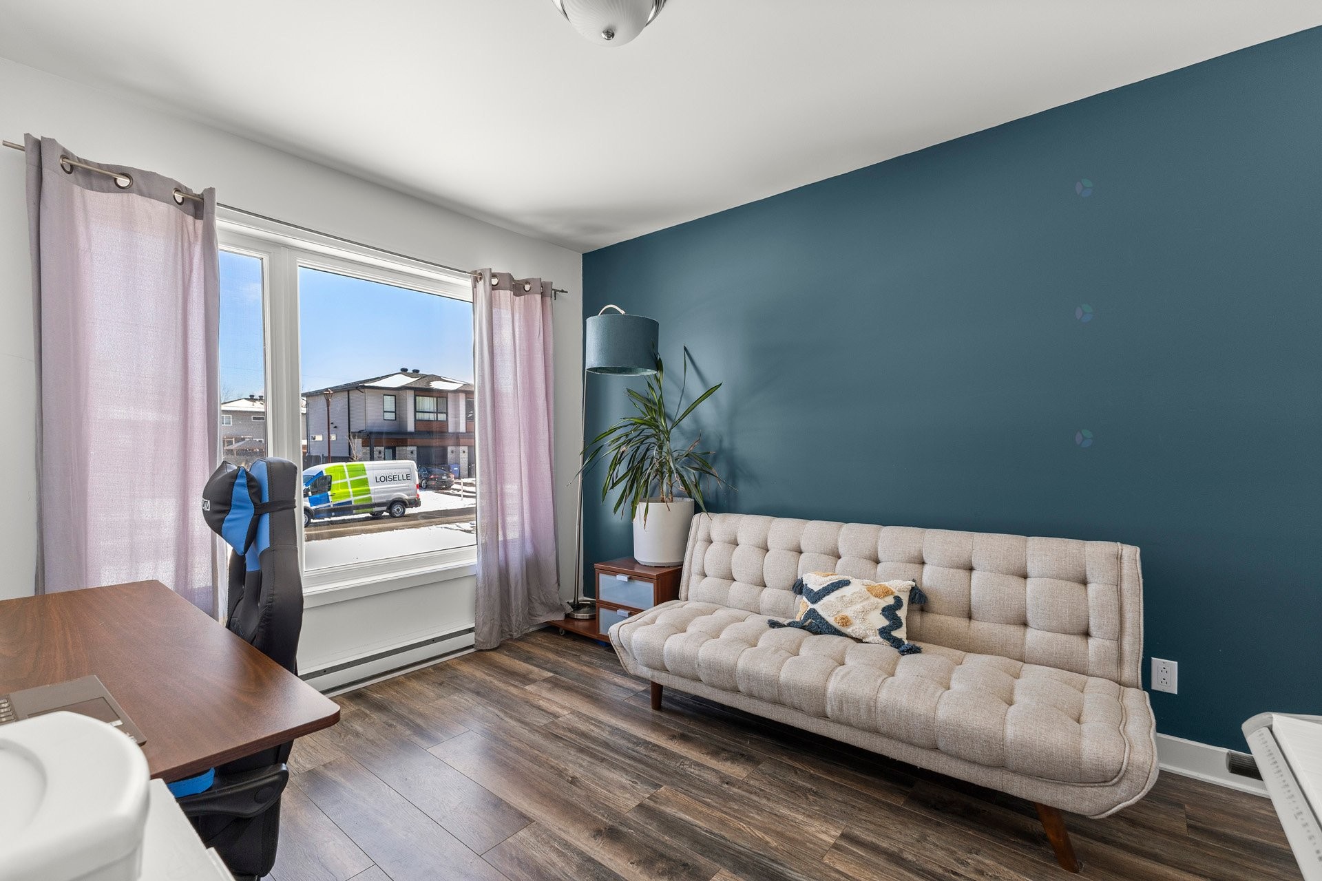 









163

 - 163A


4e Avenue

,
Saint-Zotique,




QC
J0P1Z0

