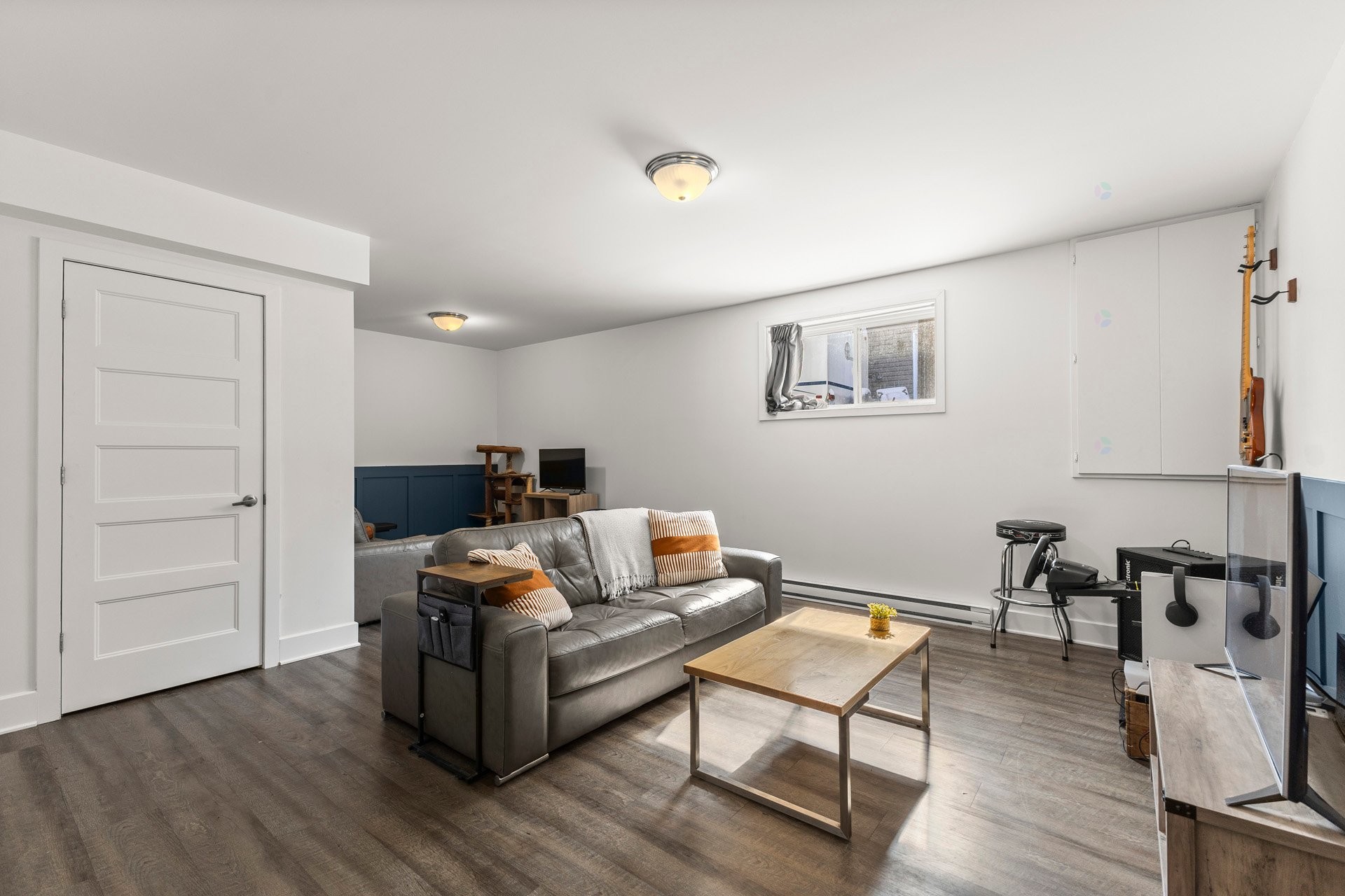 









163

 - 163A


4e Avenue

,
Saint-Zotique,




QC
J0P1Z0

