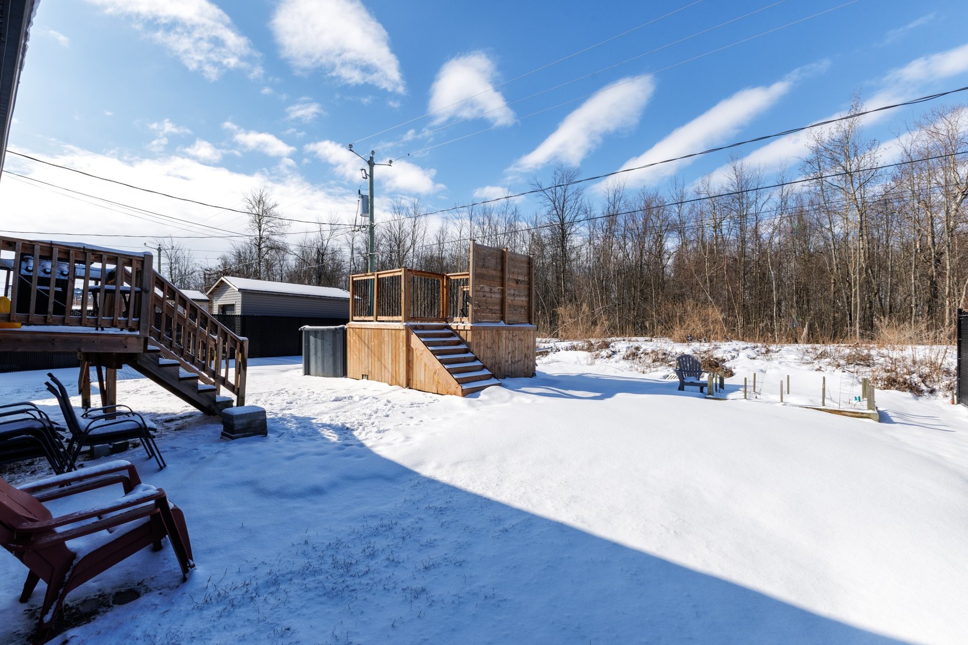 









163

 - 163A


4e Avenue

,
Saint-Zotique,




QC
J0P1Z0


