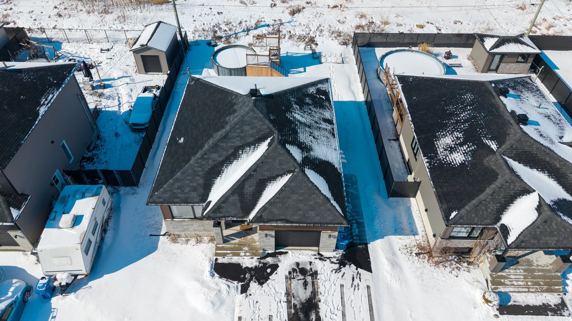 









163

 - 163A


4e Avenue

,
Saint-Zotique,




QC
J0P1Z0

