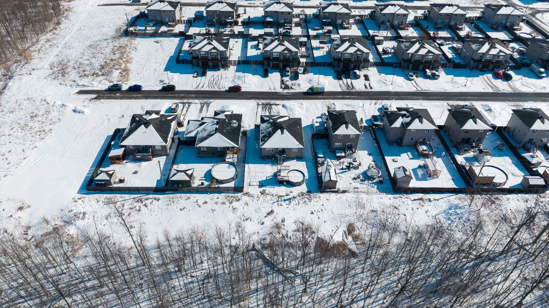 









163

 - 163A


4e Avenue

,
Saint-Zotique,




QC
J0P1Z0

