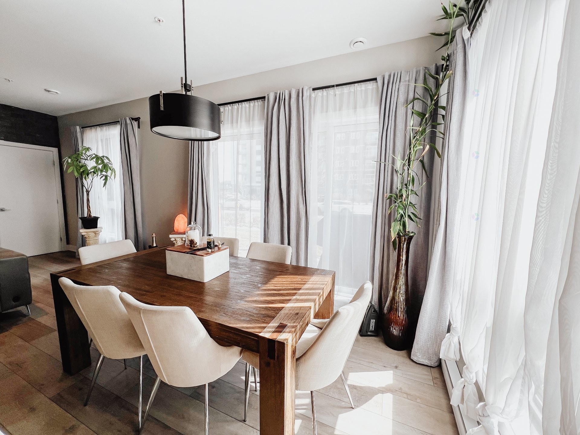 









120


Av. de la Belle-Dame

, 101,
La Prairie,




QC
J5R0T4

