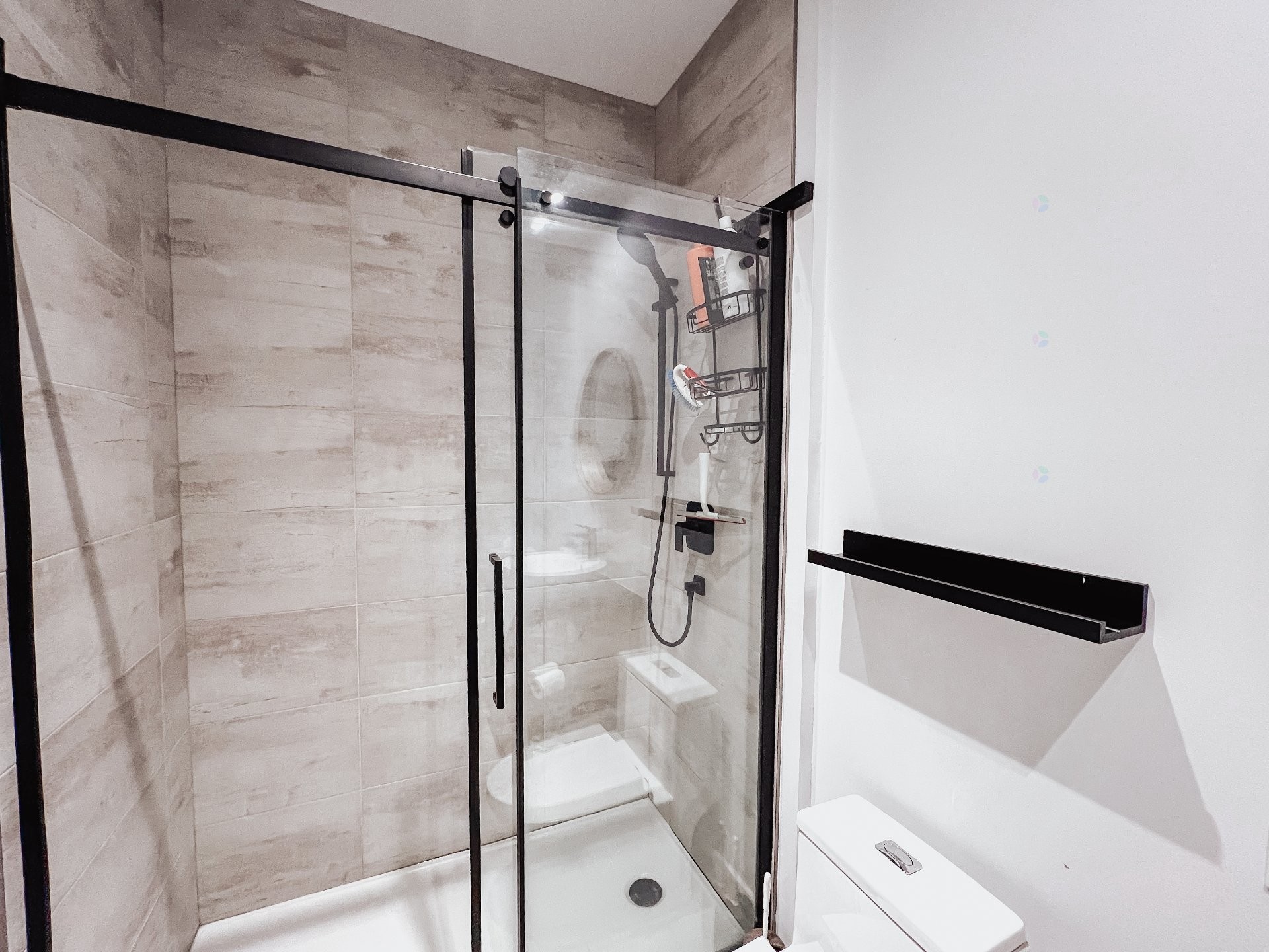 









120


Av. de la Belle-Dame

, 101,
La Prairie,




QC
J5R0T4

