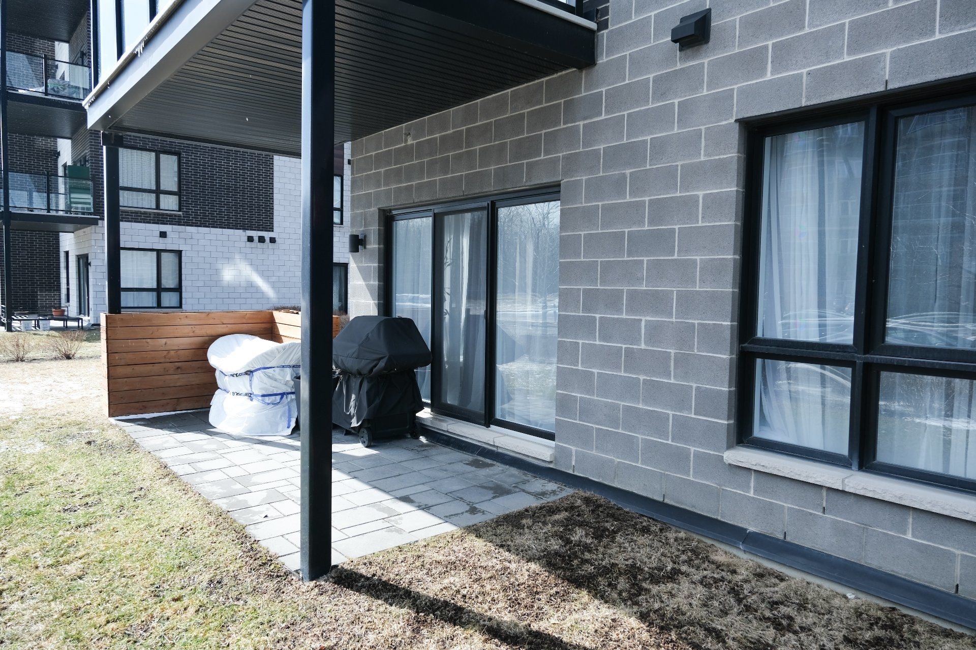 









120


Av. de la Belle-Dame

, 101,
La Prairie,




QC
J5R0T4

