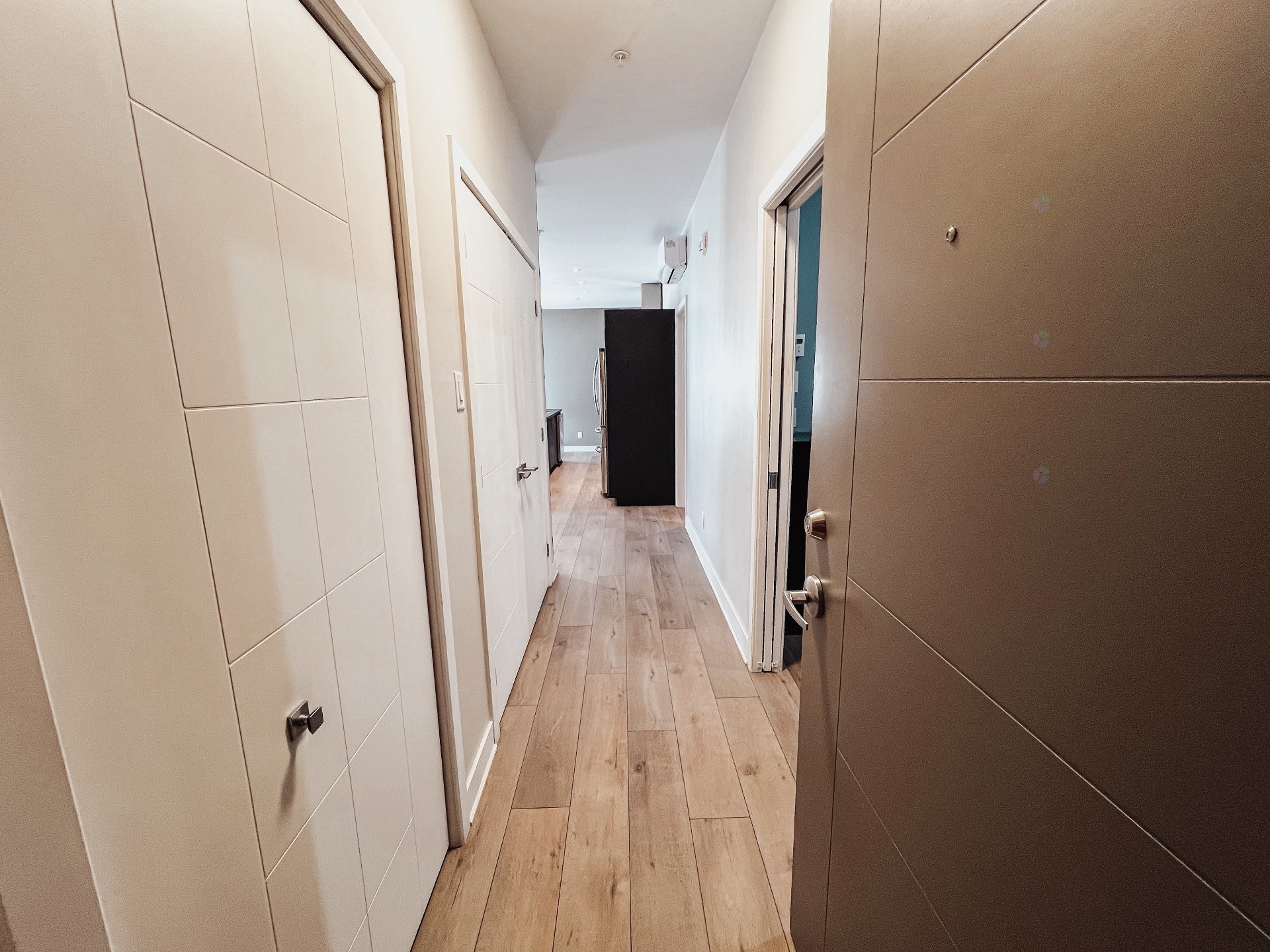 









120


Av. de la Belle-Dame

, 101,
La Prairie,




QC
J5R0T4

