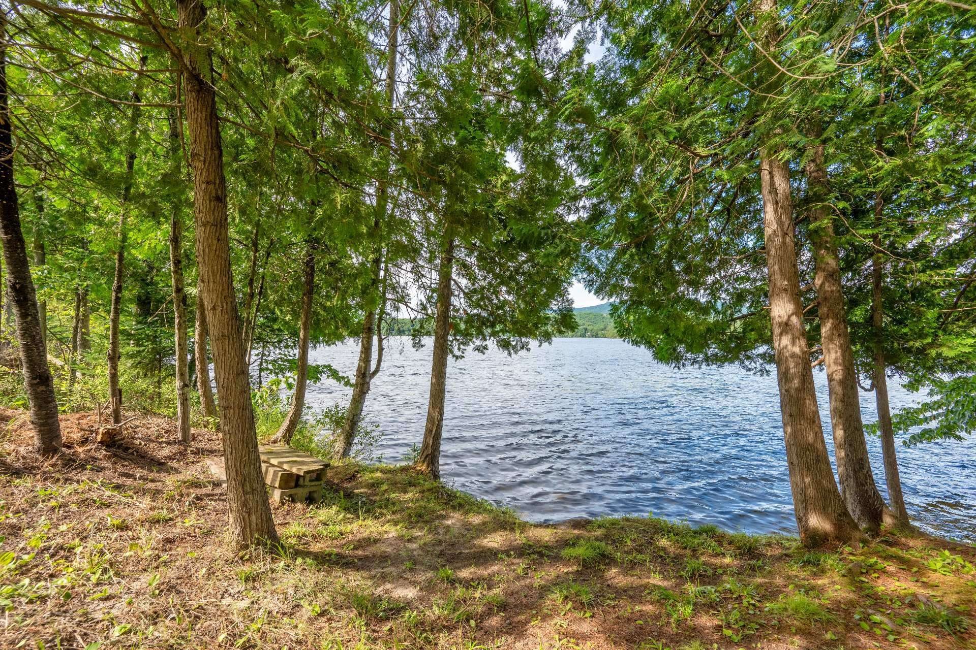 









2335


Rue Labelle

,
Mont-Tremblant,




QC
J8E1T8

