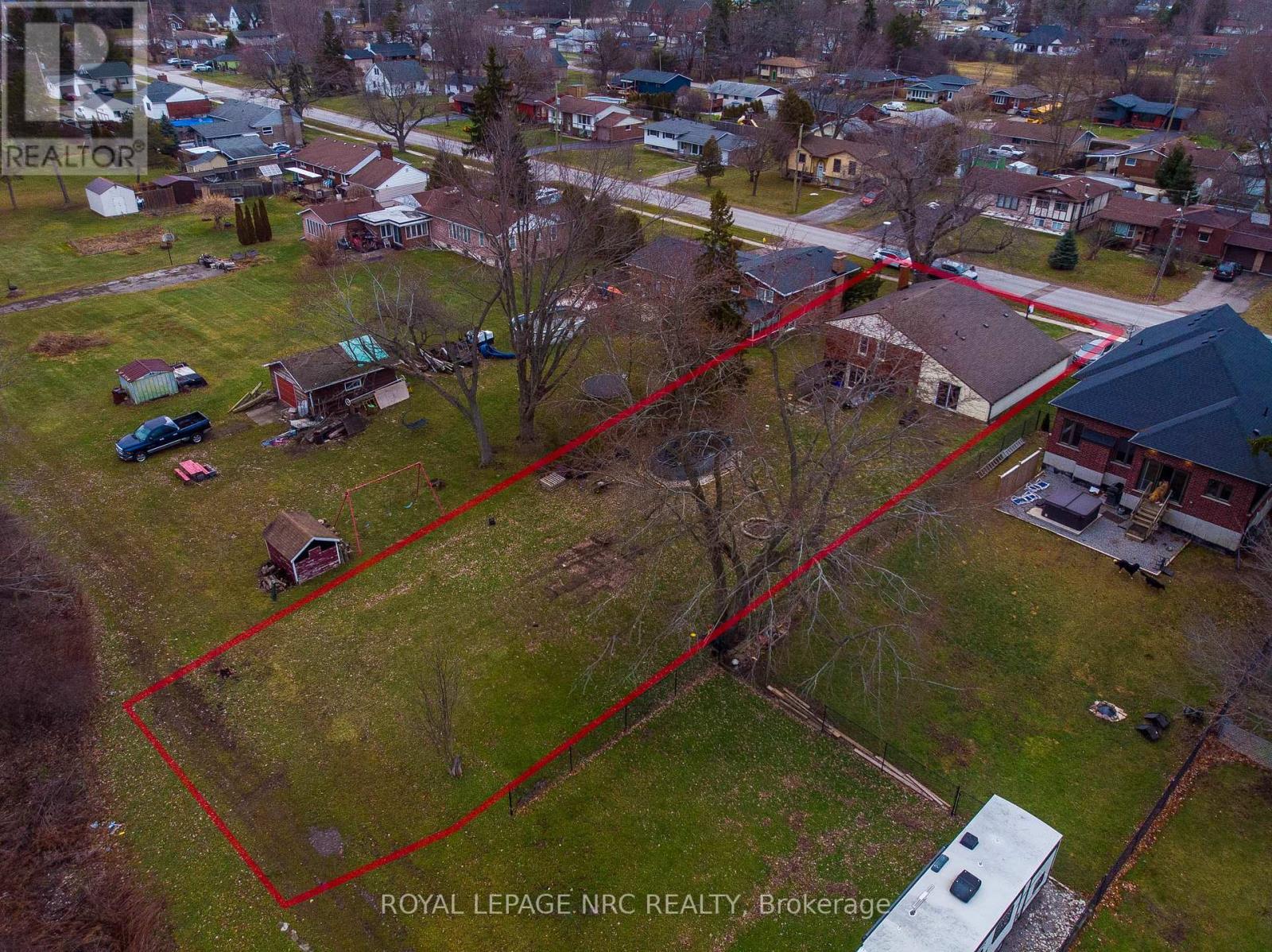 












955 FERNDALE AVENUE

,
Fort Erie (Crescent Park),




Ontario
L2A5E1

