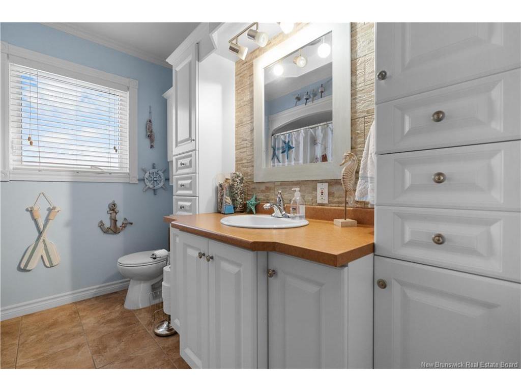 









646


Principale

,
Pointe-Verte,




NB
E8J 3A1

