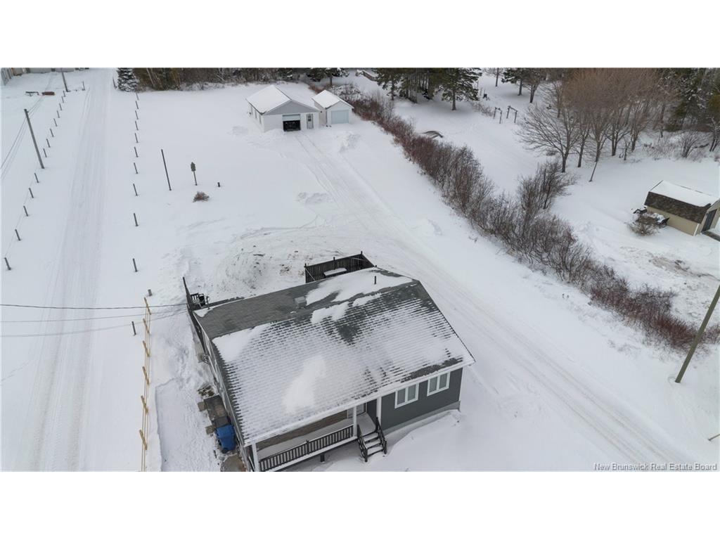 









646


Principale

,
Pointe-Verte,




NB
E8J 3A1

