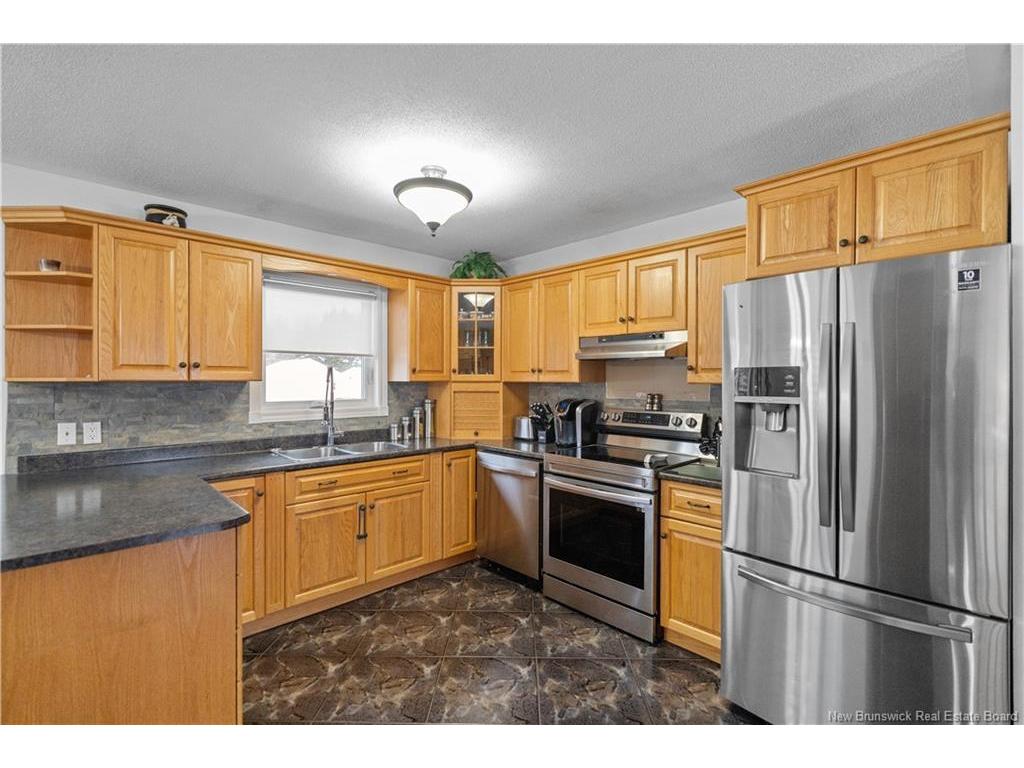 









646


Principale

,
Pointe-Verte,




NB
E8J 3A1

