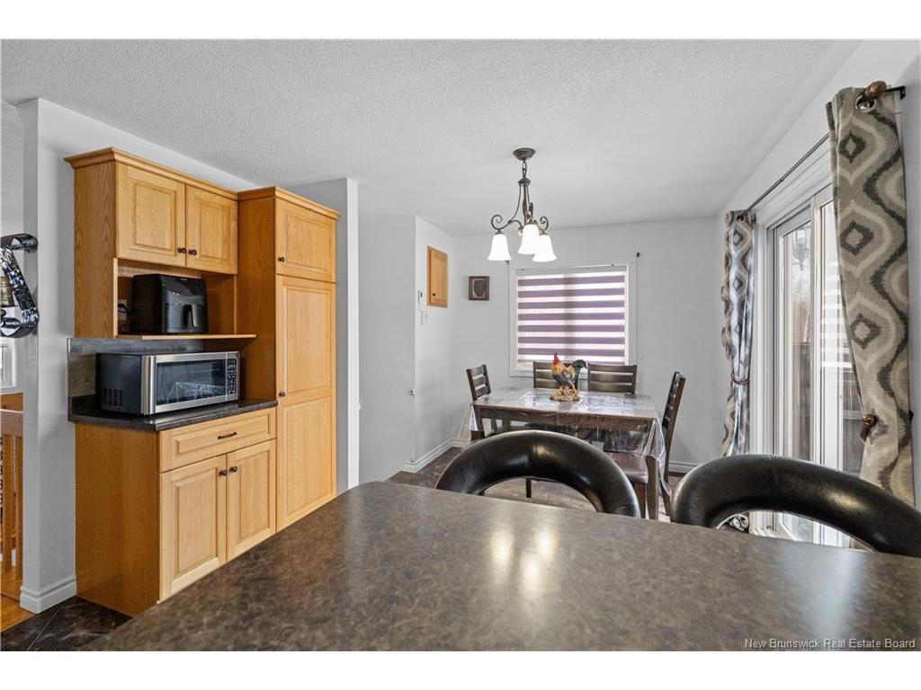 









646


Principale

,
Pointe-Verte,




NB
E8J 3A1

