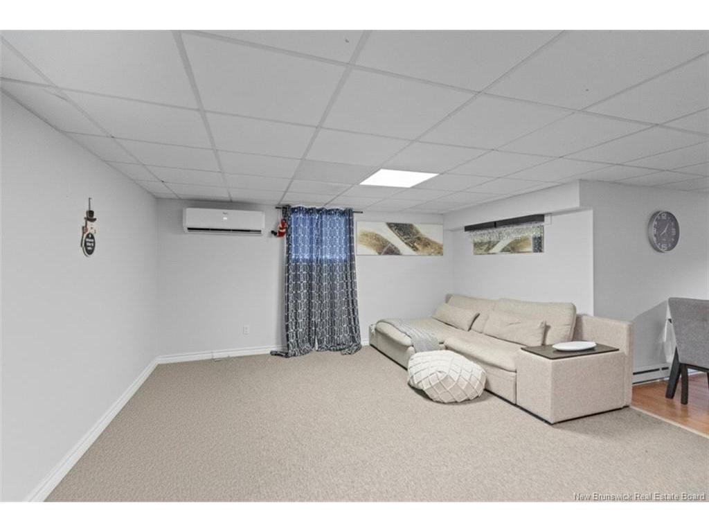 









646


Principale

,
Pointe-Verte,




NB
E8J 3A1

