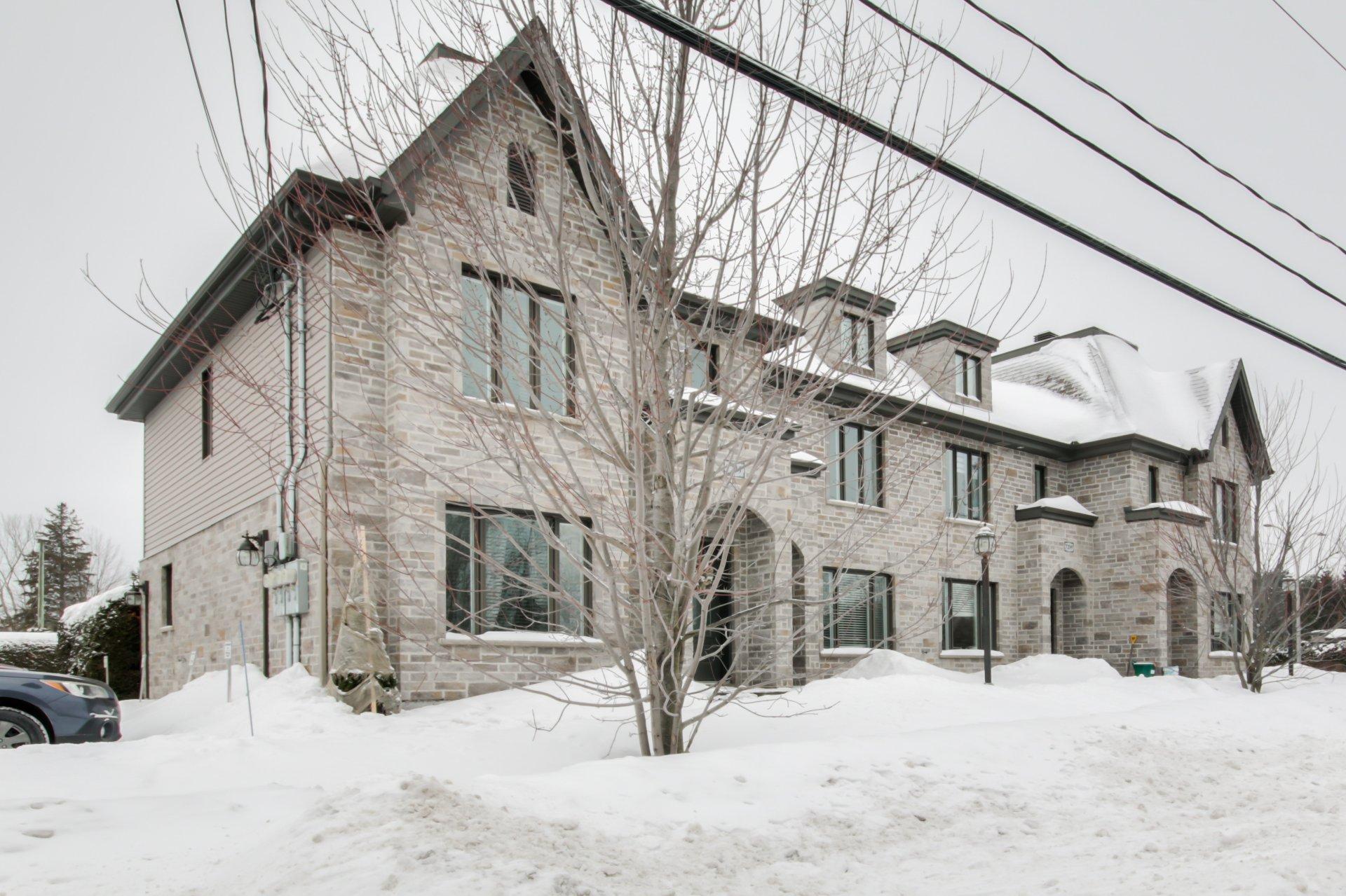 









7219


Boul. Parent

,
Trois-Rivières,




QC
G9C0J8

