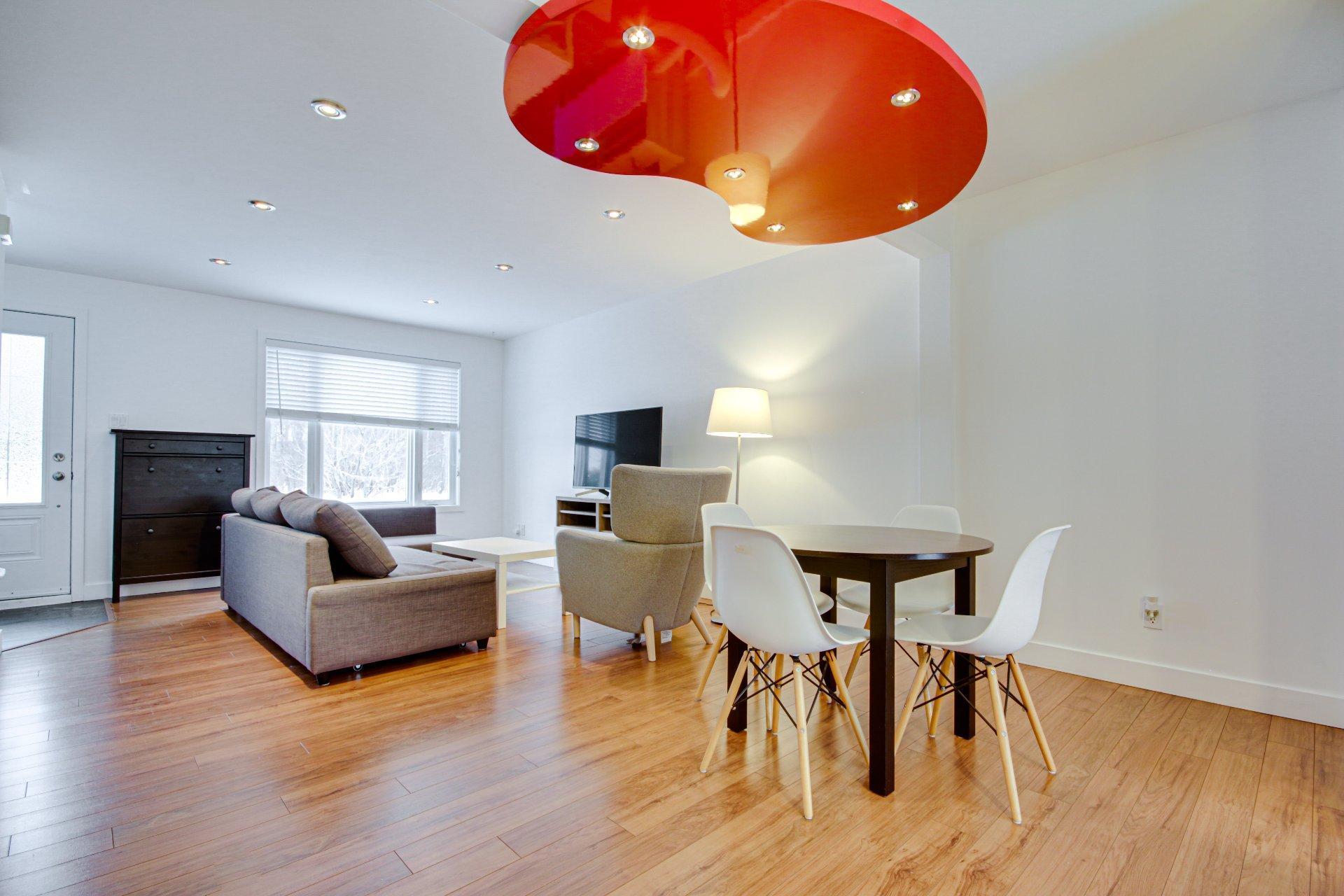 









7219


Boul. Parent

,
Trois-Rivières,




QC
G9C0J8

